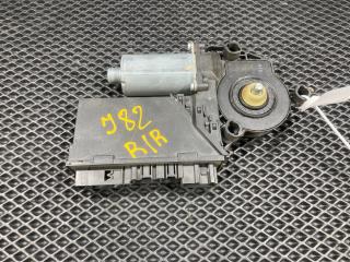 моторчик стеклоподъемника задний правый Porsche Cayenne 955 2006, 4.5 л., M 48.00, бензин, АКПП, внедорожник 5 дв., 7L0959794A, 7L0959704C, 0130821764