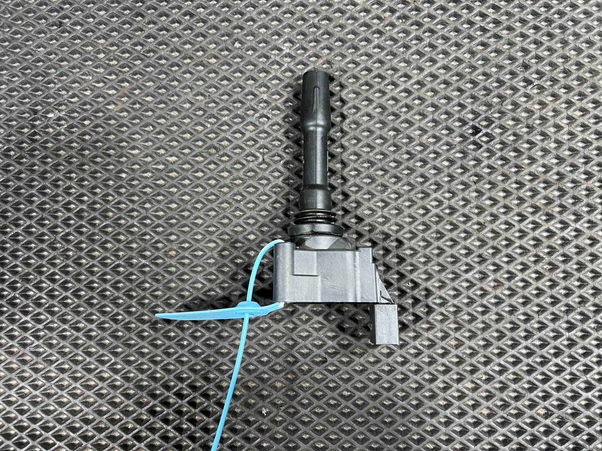 Катушка зажигания Volkswagen Jetta 7 2023 OEM 05E905110B