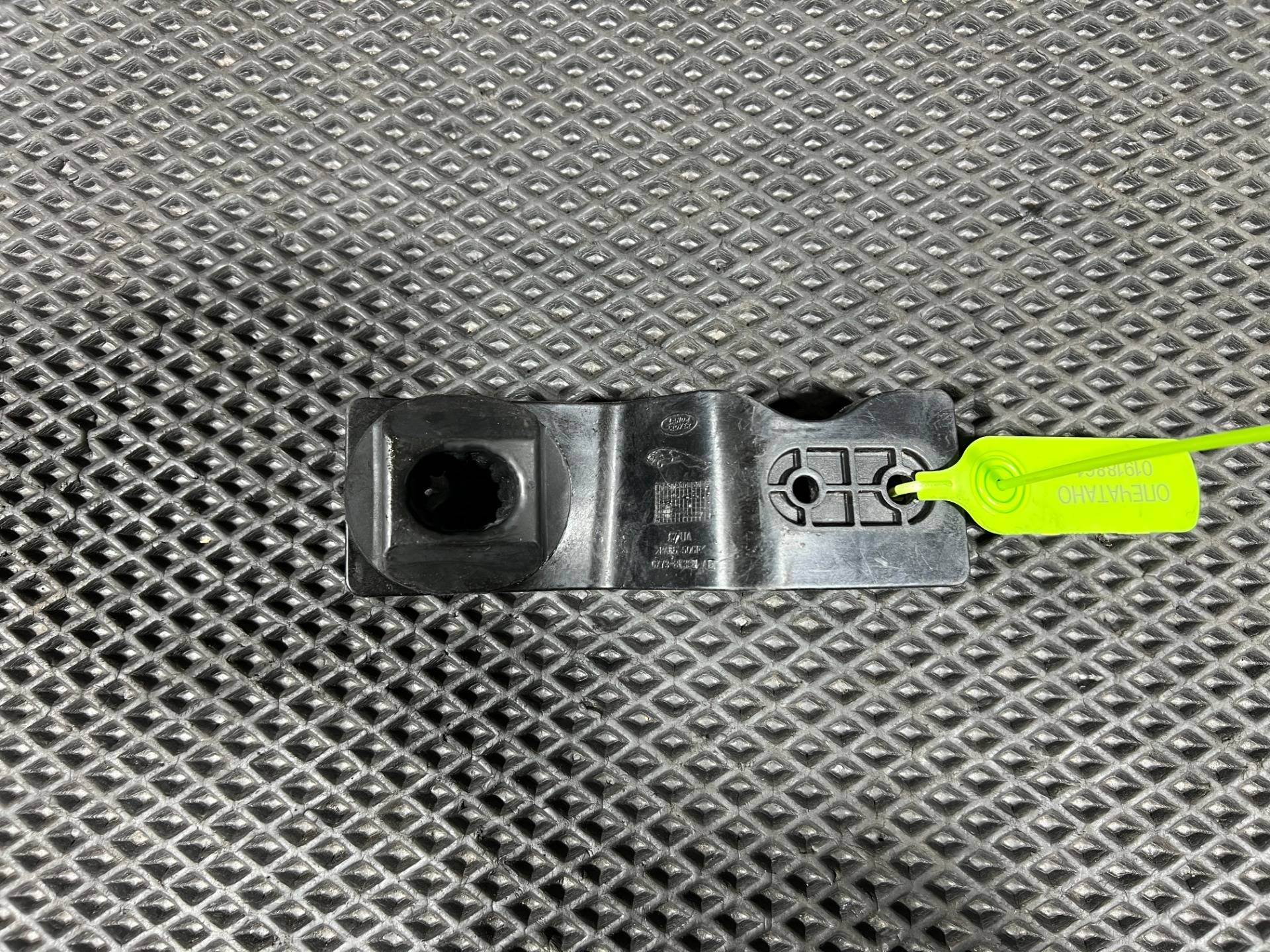 Кронштейн радиатора Jaguar XE X760 2017 OEM GX738K336AD, T2H25176, T2H44757