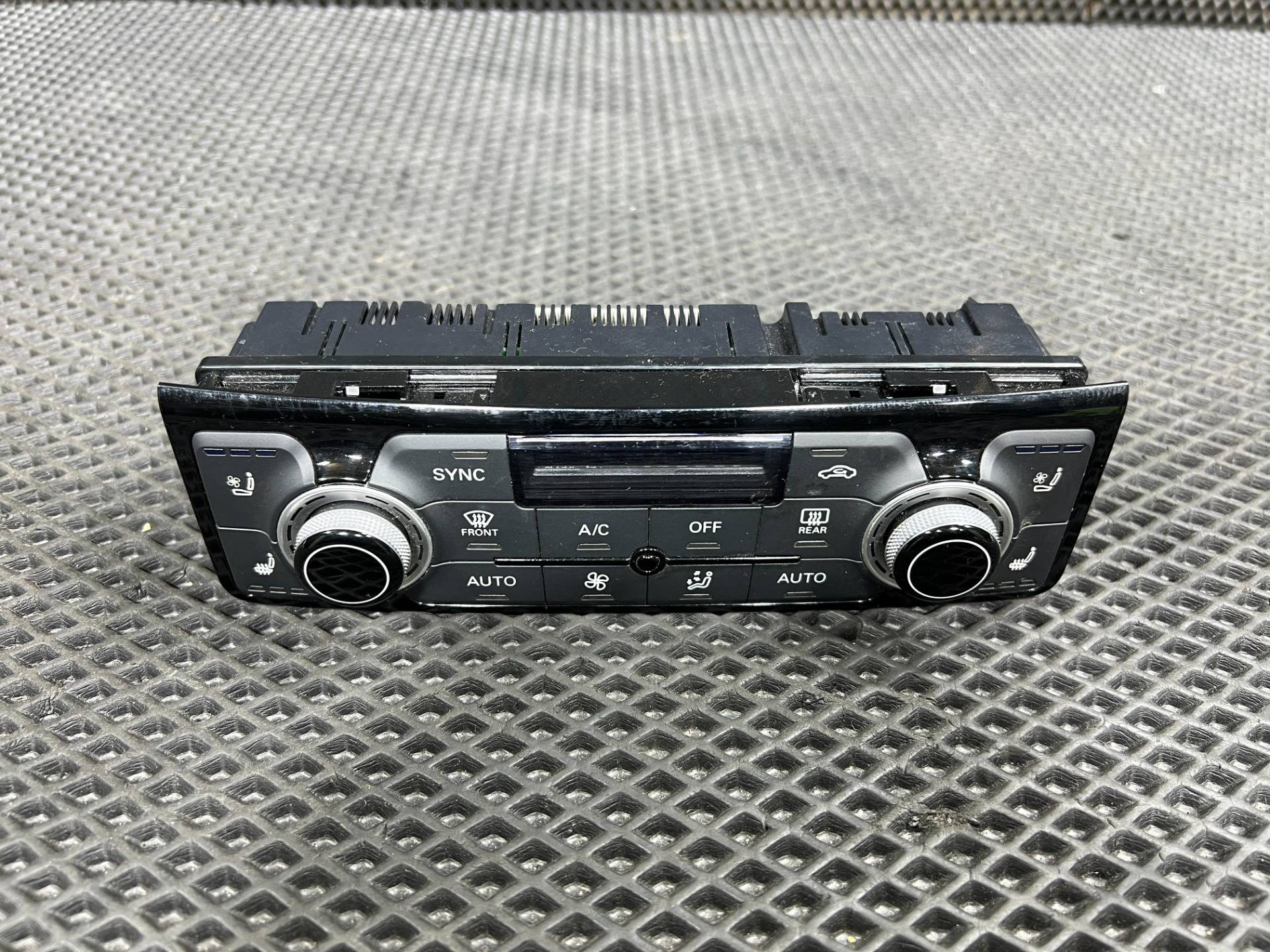 Блок управления печки/климат-контроля Audi A8 D4/4H 2013 OEM 4H0820043L