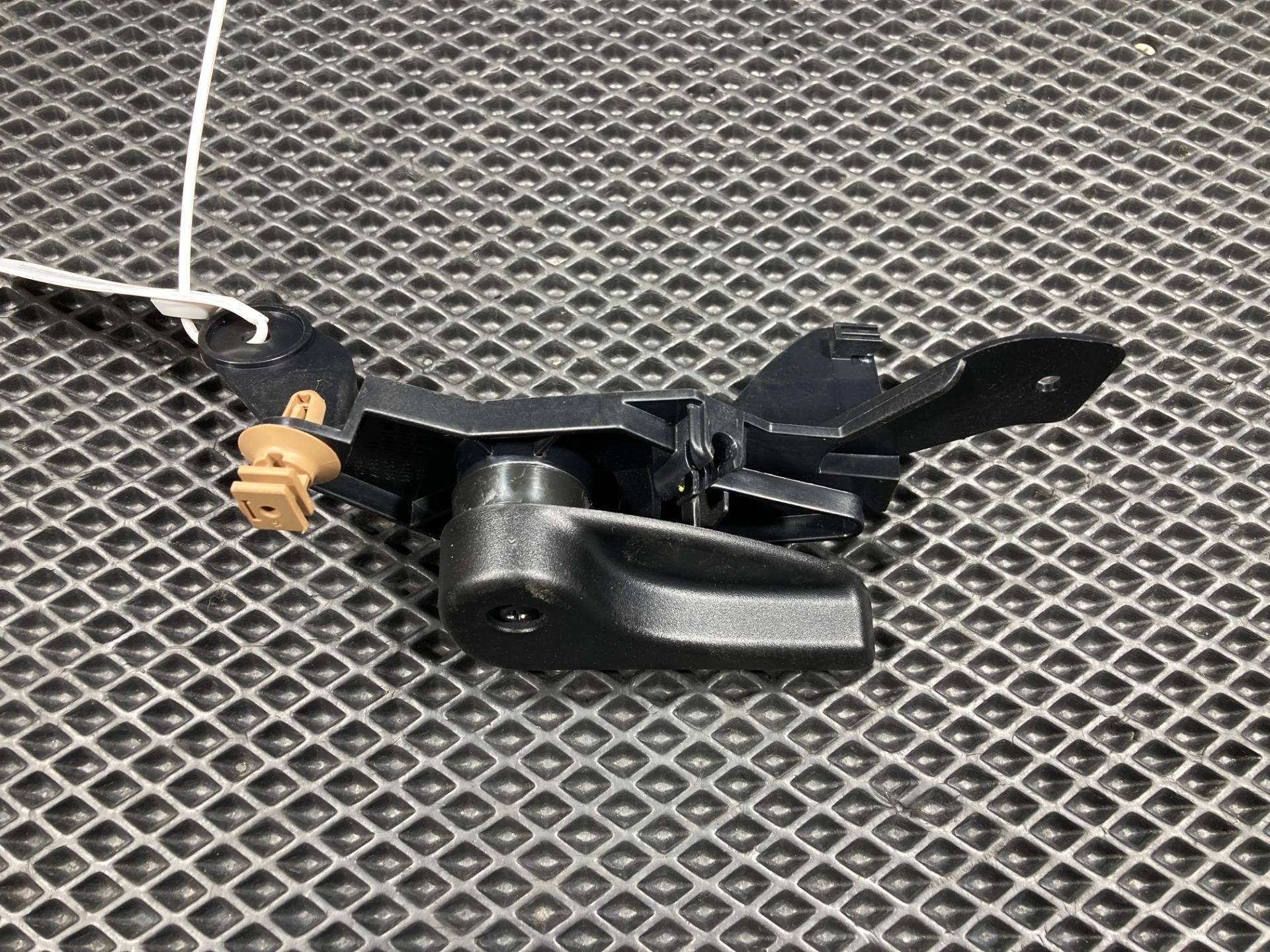 Ручка открывания капота BMW X5 F15 2018 OEM 51437284598