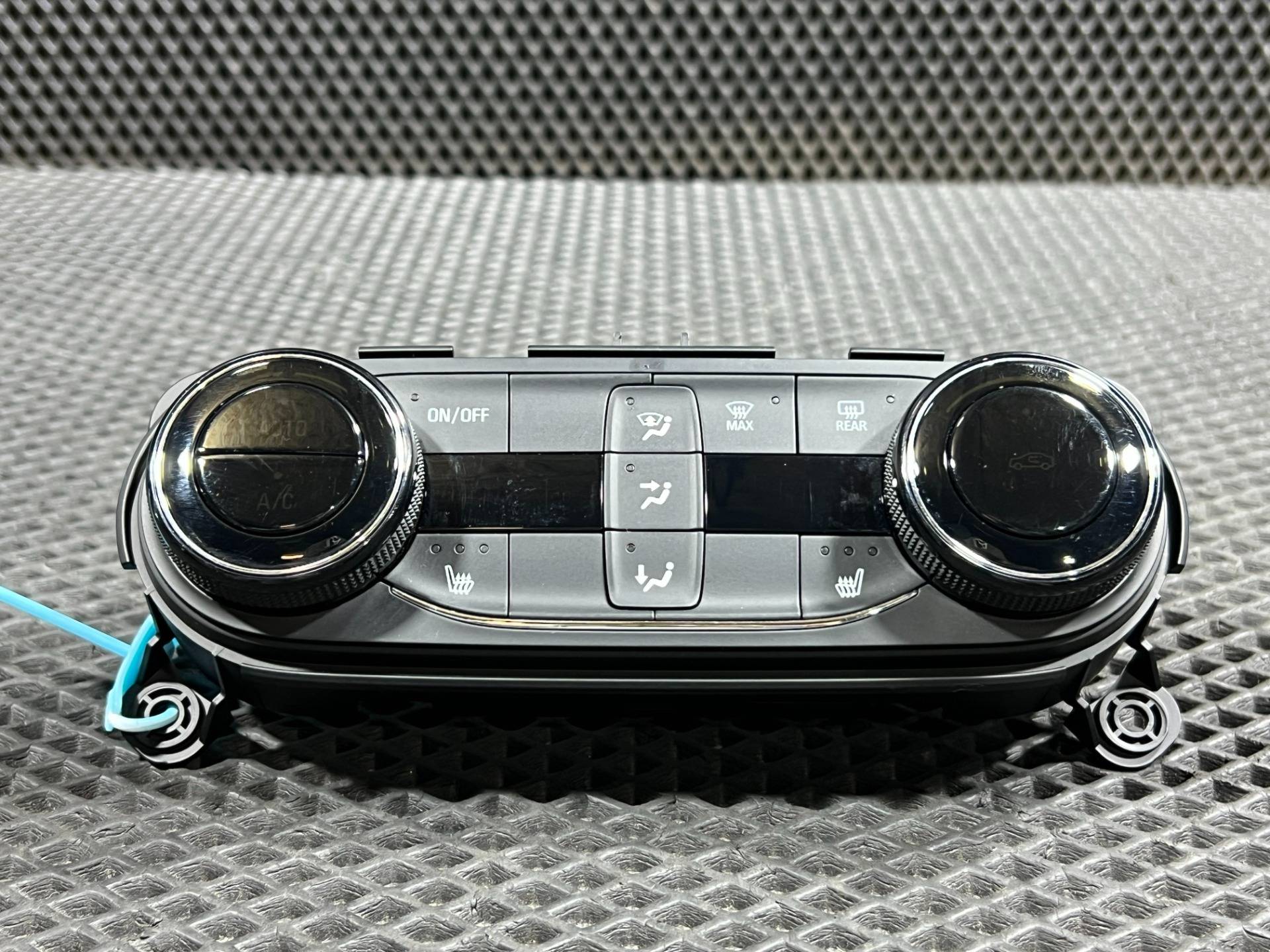 Блок управления печки/климат-контроля Buick Envista 2024 OEM 42855084, 42810980
