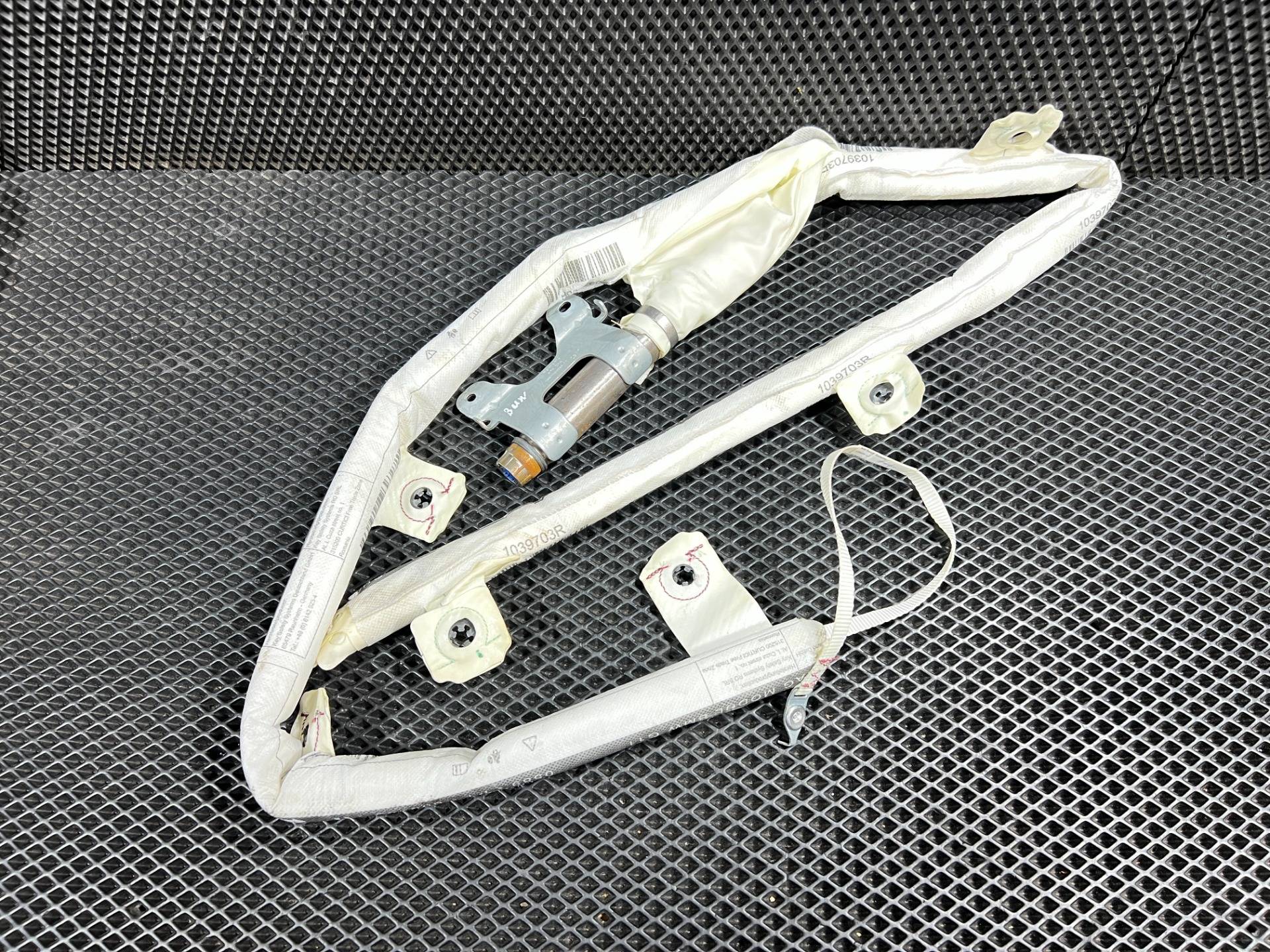 Подушка безопасности боковая (шторка) правая BMW 7 G11/G12 2017 OEM 85735580807