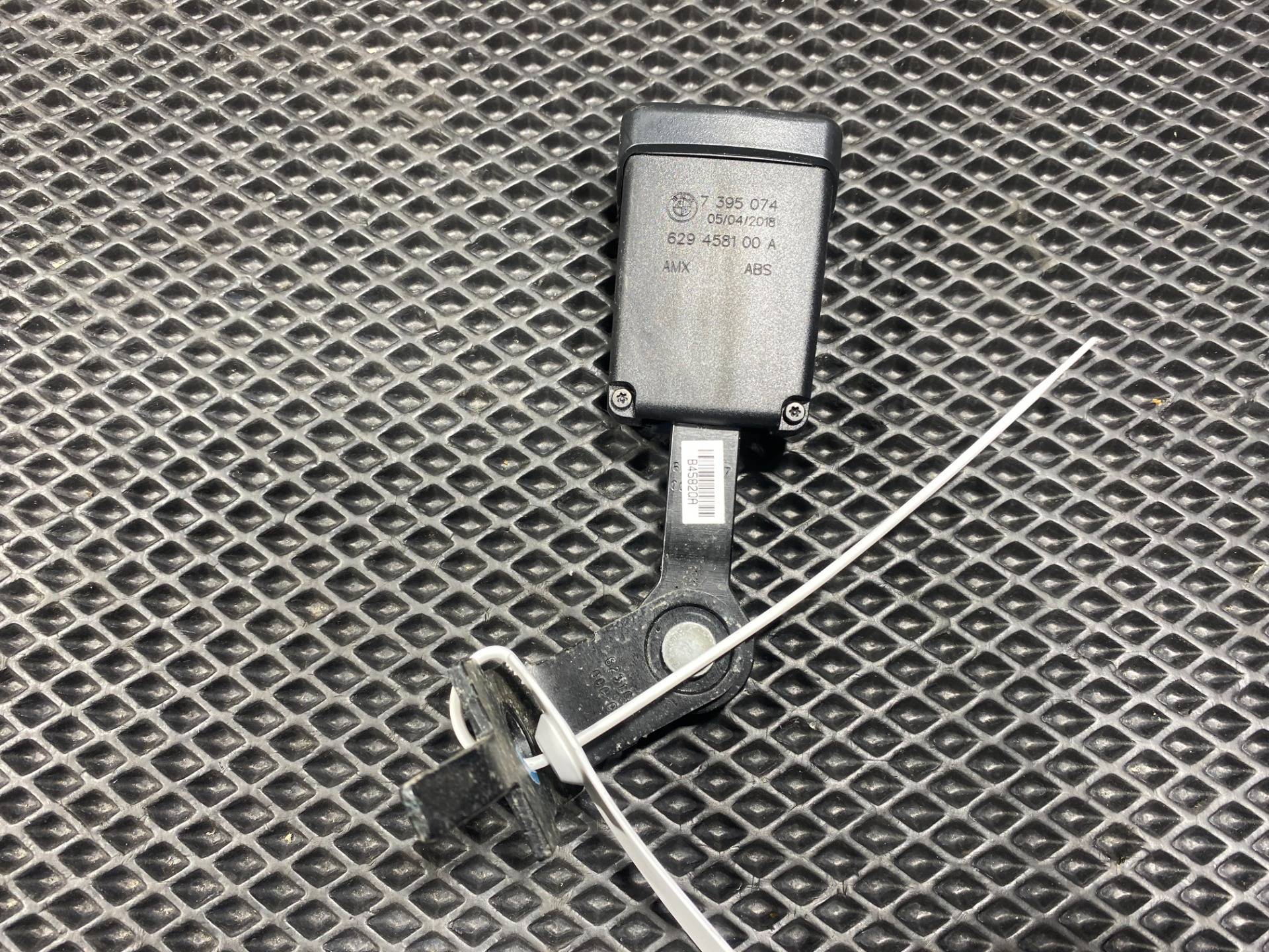 Замок ремня безопасности BMW X5 F15 2018 OEM 7395074