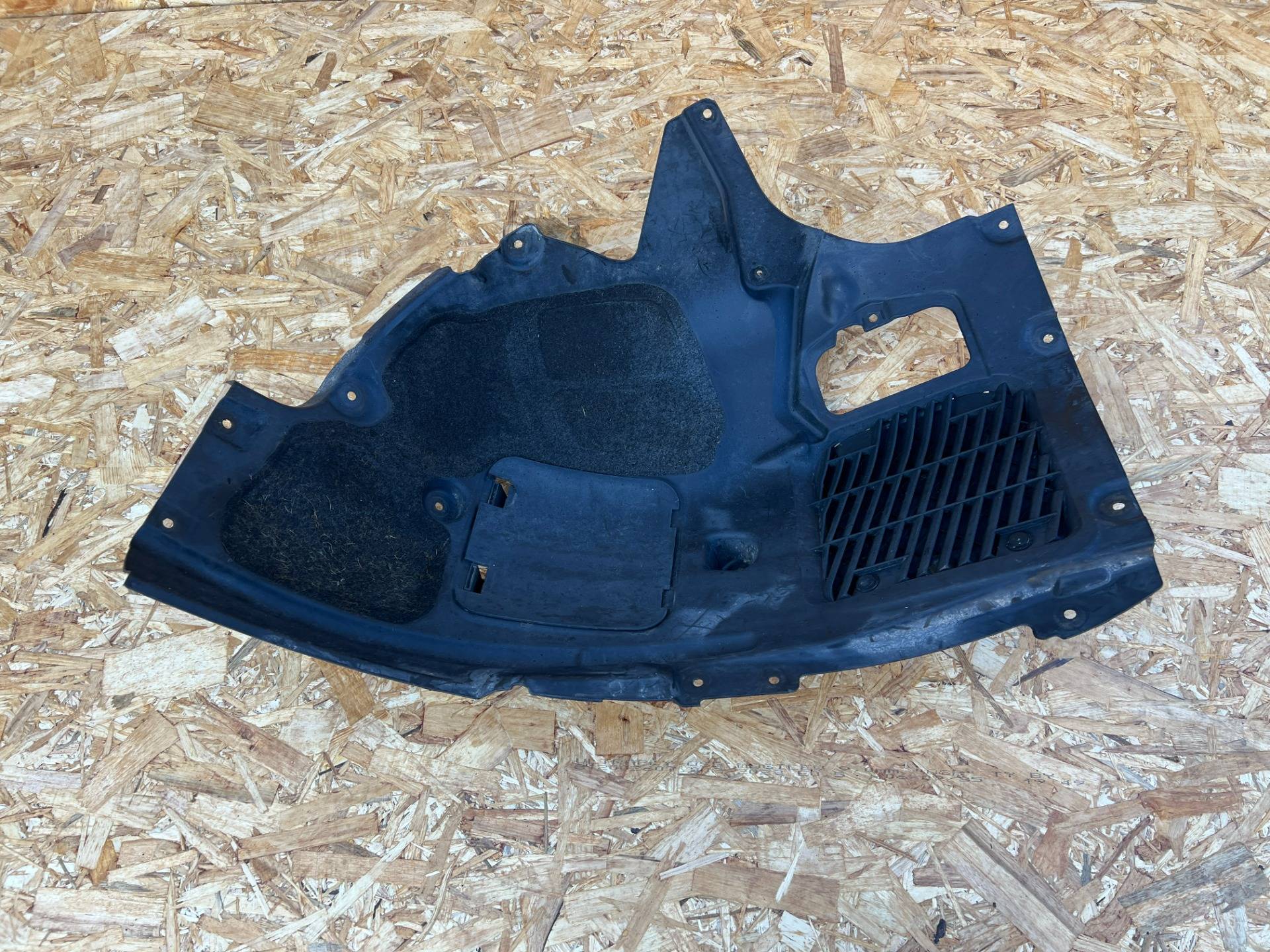 Защита арок передняя левая (подкрылок) BMW 7 G11/G12 2017 OEM 51717340193, 51717340195, 51757340199