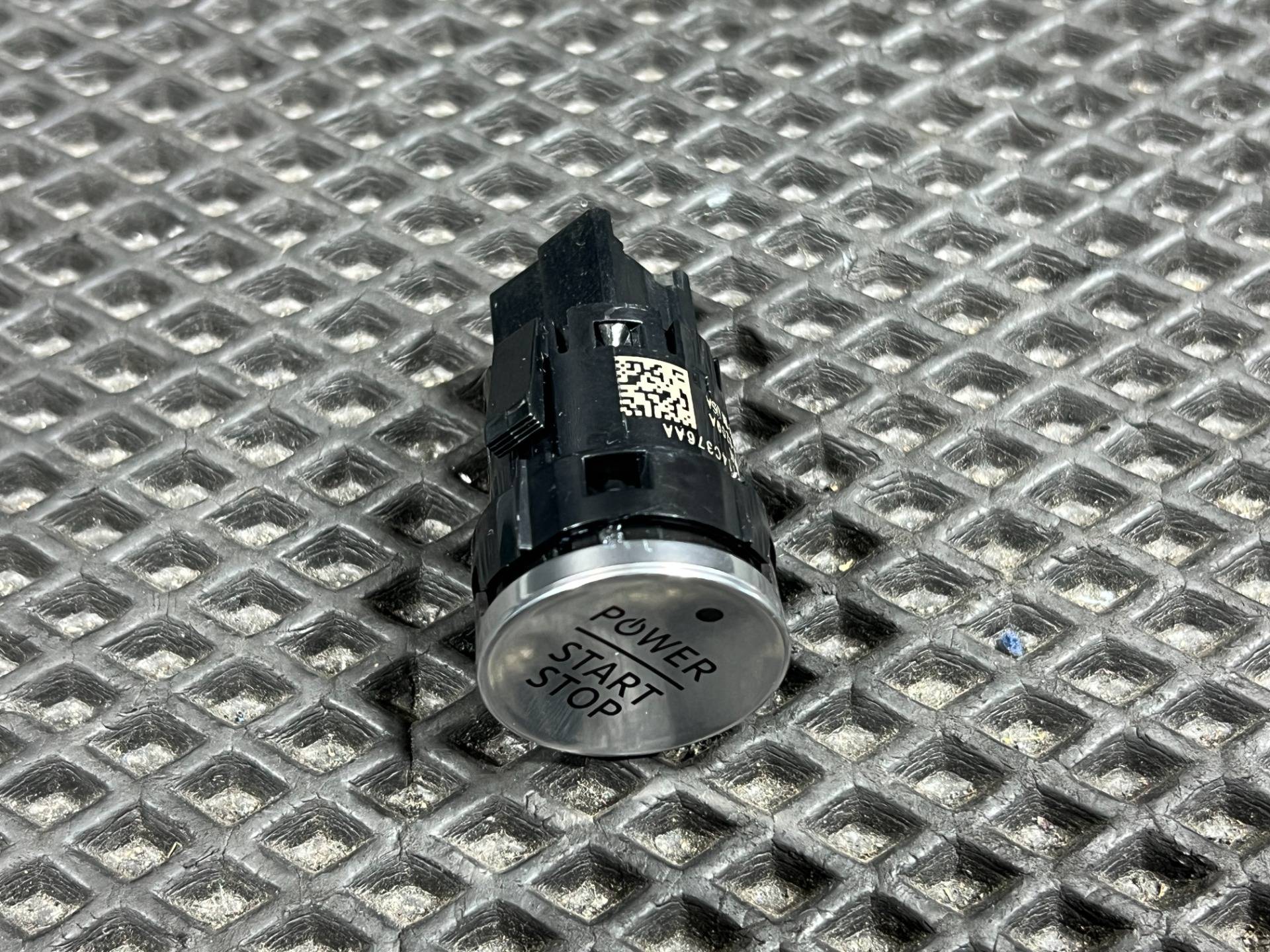 Кнопка запуска двигателя Ford Mustang Mach-E 2023 OEM LJ8T14C376AA