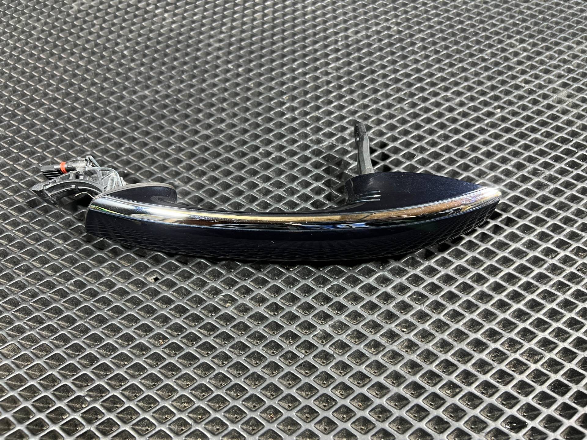 Ручка наружная задняя левая BMW 7 G11/G12 2017 OEM 806773909