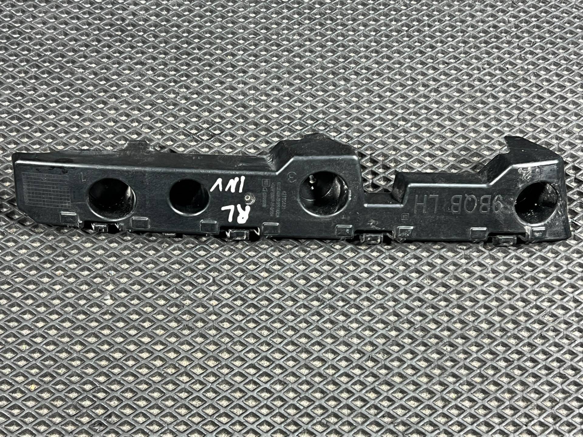 кронштейн крепления бампера заднего Buick Envista 2024 OEM 42780821