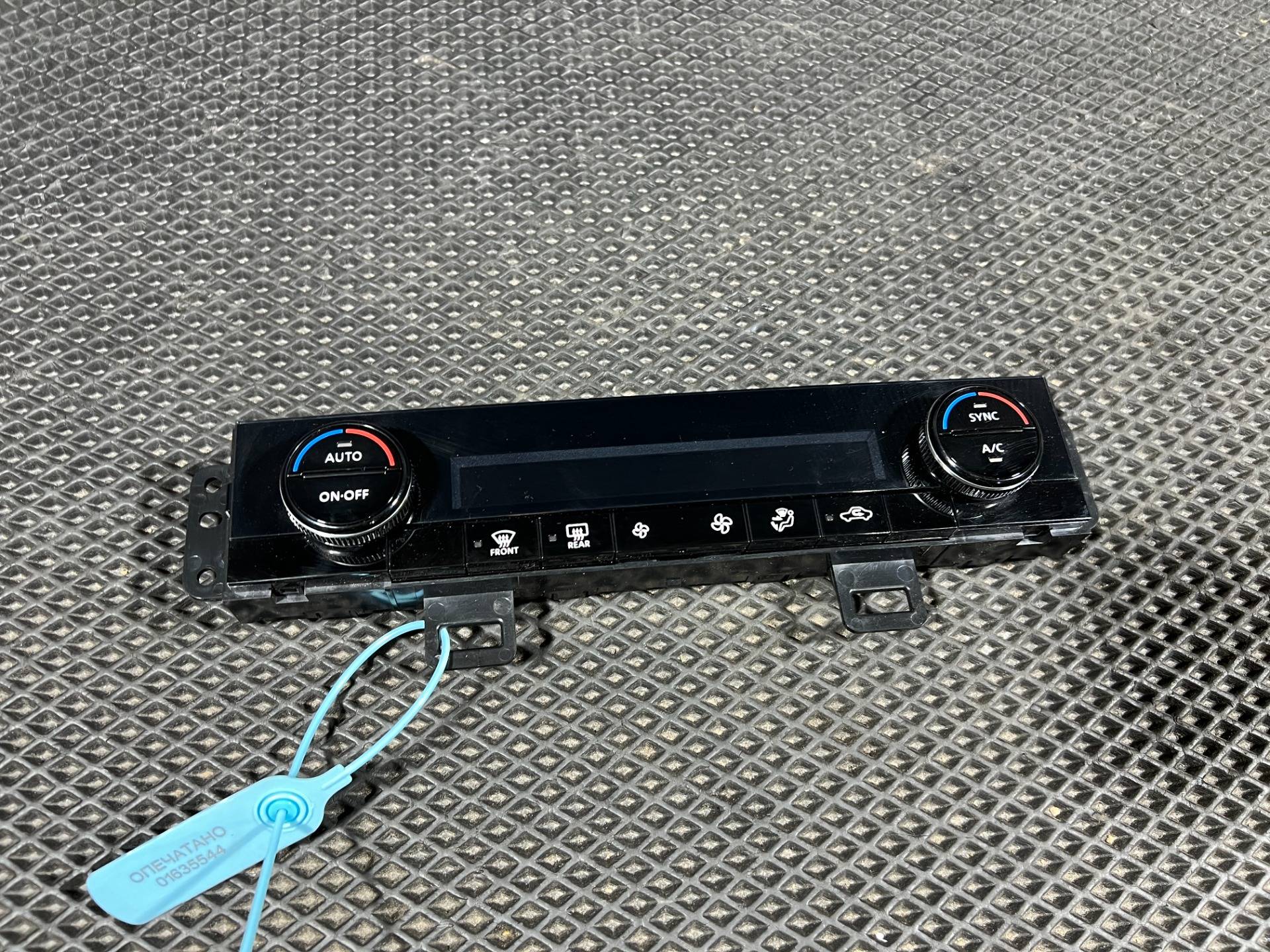 Блок управления печки/климат-контроля Nissan Rogue T33 2022 OEM 275006RK1B
