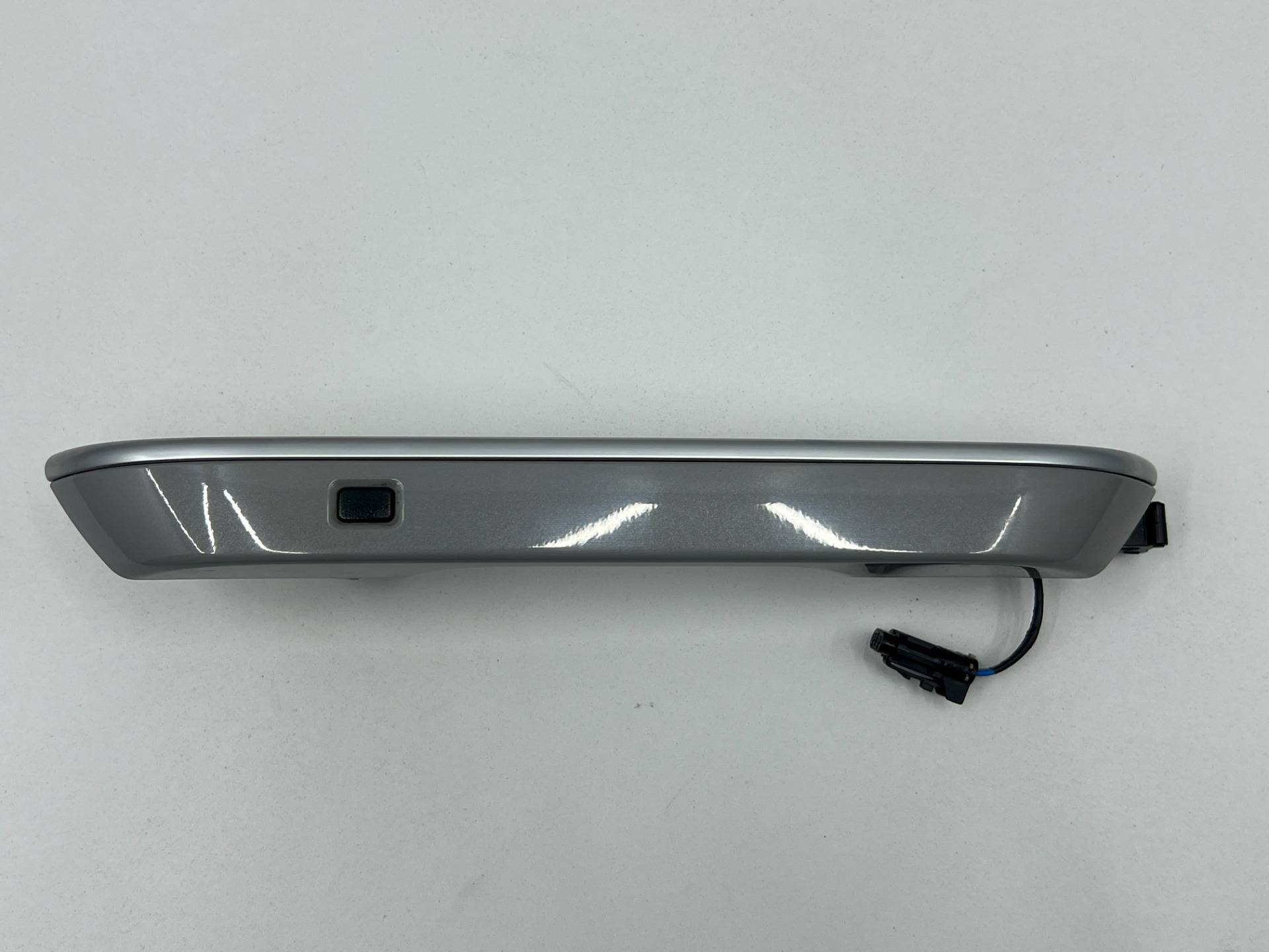 ручка наружная двери задней левой Kia Carnival 4 2022 OEM 83651R0710