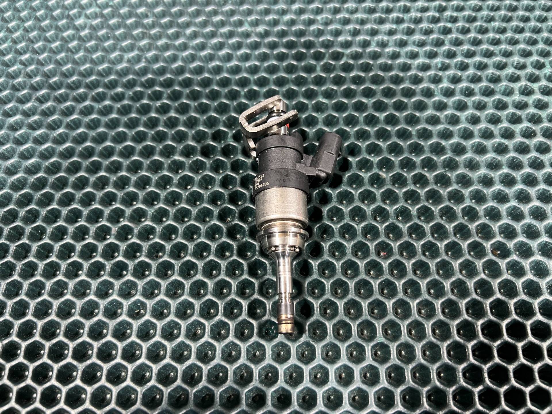 Форсунка Chevrolet TrailBlazer 3 2024 OEM 25206285, 25204906, 55492929, 55515687