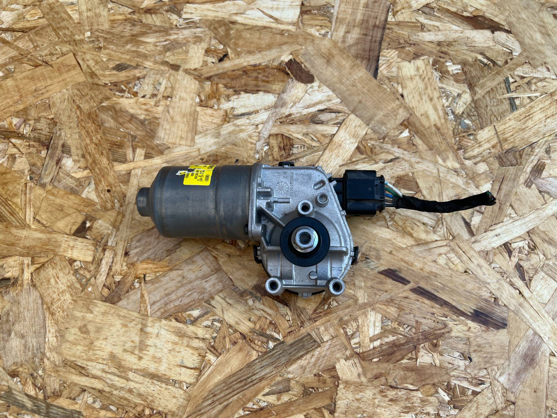 Моторчик передних стеклоочистителей (дворников) Kia K5 3 2025 OEM 98100-L3000