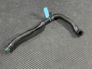 патрубок (трубопровод, шланг) Volkswagen Taos 1 поколение 2021, 1.5 л., DNK, бензин, АКПП, внедорожник 5 дв., 05E131149