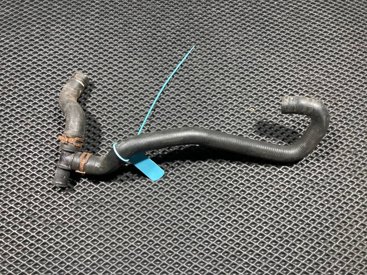 патрубок (трубопровод, шланг) Land Rover Range Rover Sport 2 поколение 2016, 3.0 л., 306PS, бензин, АКПП, внедорожник 5 дв., CPLA8063AD, LR034628 - фото №1