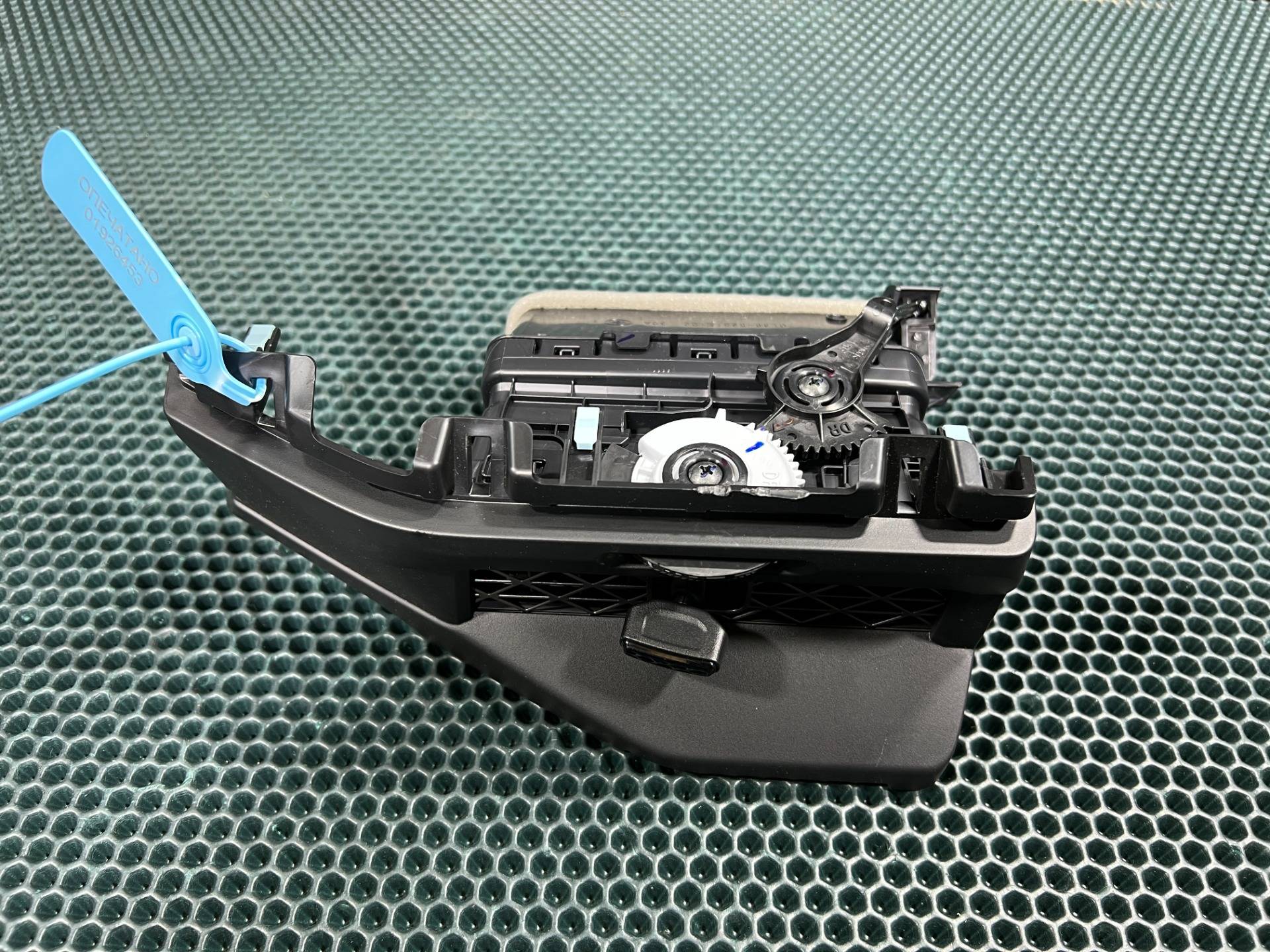 Дефлектор обдува салона Honda Accord 11 поколение 2025 OEM 7724530AA020M1, 7724530A