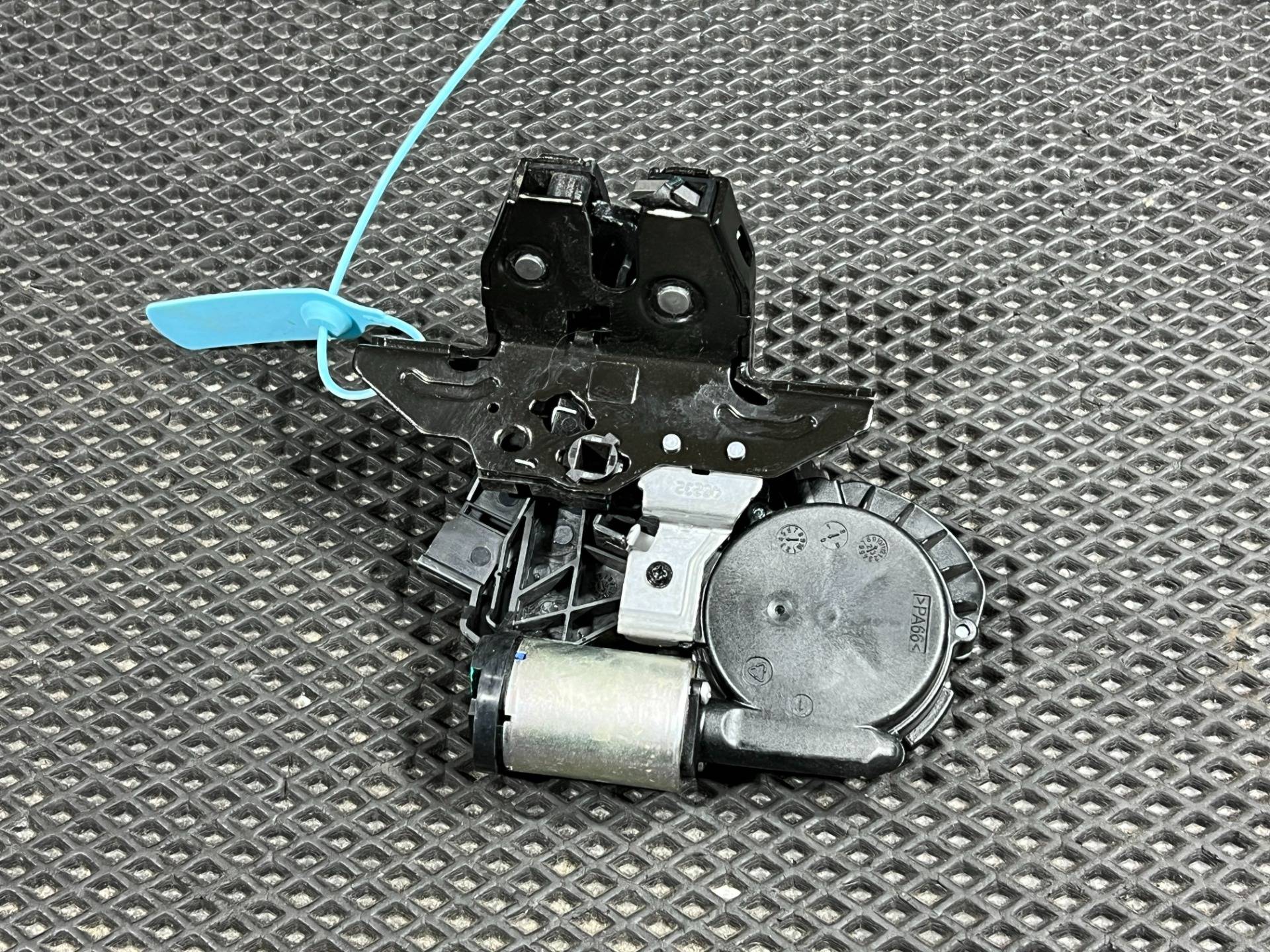 Замок багажника Chevrolet TrailBlazer 3 2024 OEM 13548758, 13508980, 13537996