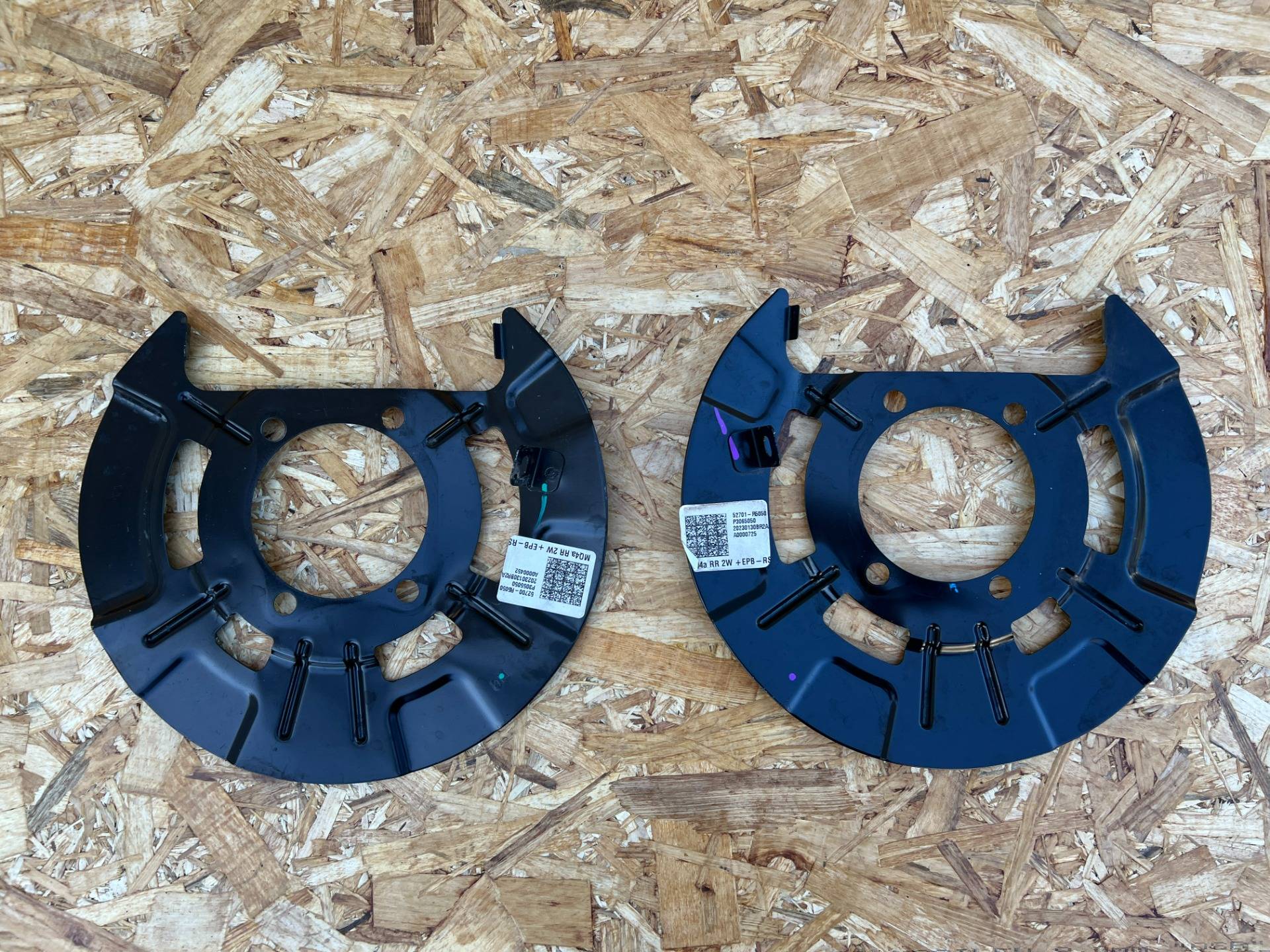 Кожух защитный тормозного диска Kia Sorento 4 2023 OEM 52700-R5050, 52701-R5050