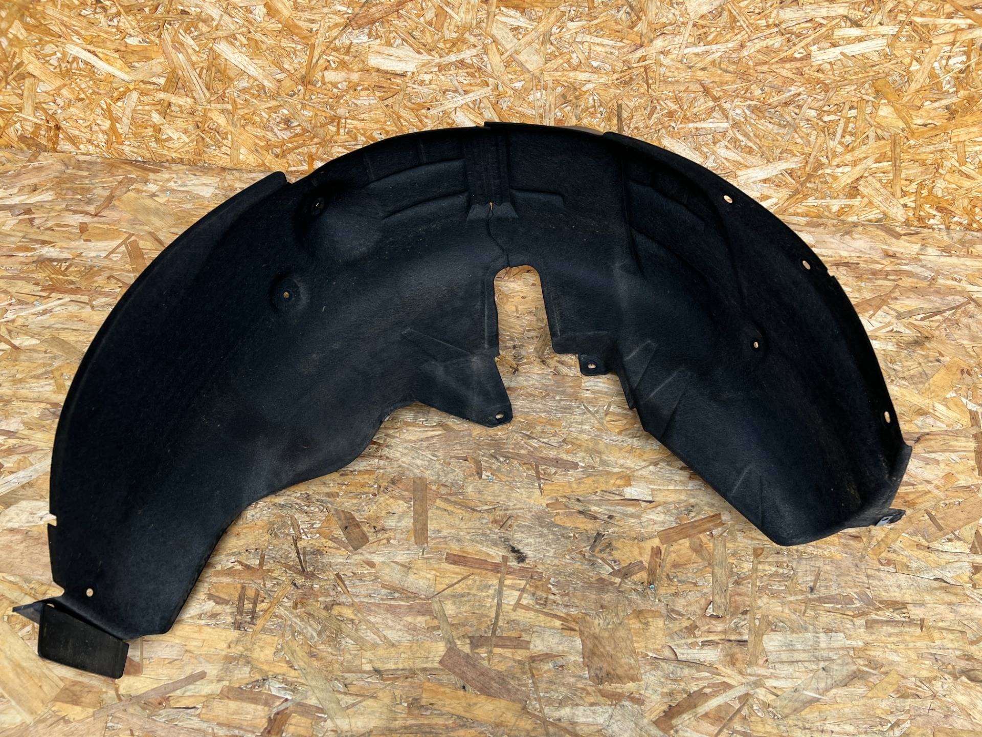 Защита арок задняя левая (подкрылок) Buick Encore GX рестайлинг 2024 OEM 42771166