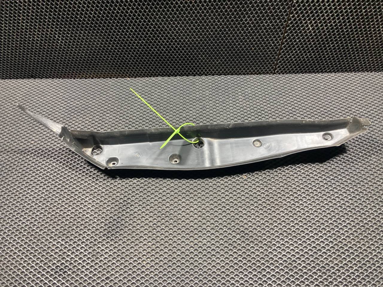 пыльник переднего крыла Mercedes-Benz S-Класс W222/C217/A217 2015, 4.7 л., M 278.928, бензин, АКПП, внедорожник 5 дв., A2228890025 - фото №1