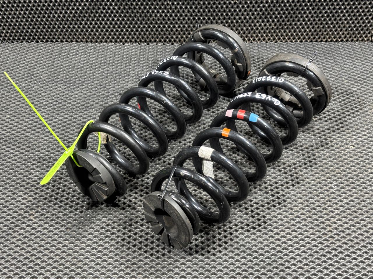 пружина задняя Jaguar XF X260 260 2017, 3.0 л., бензин, АКПП, седан, GX635534CC - фото №1