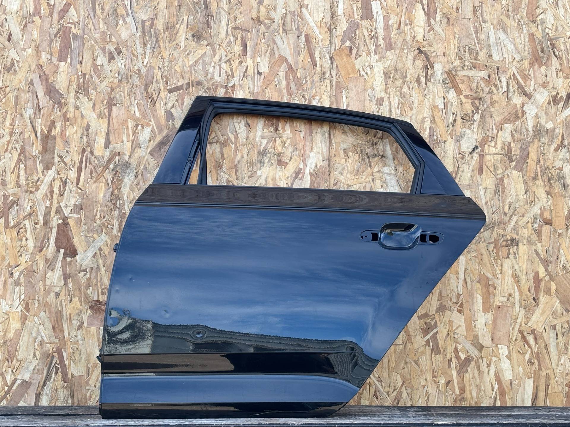 Дверь задняя левая Audi A4 B9 2020 OEM 8W5833051