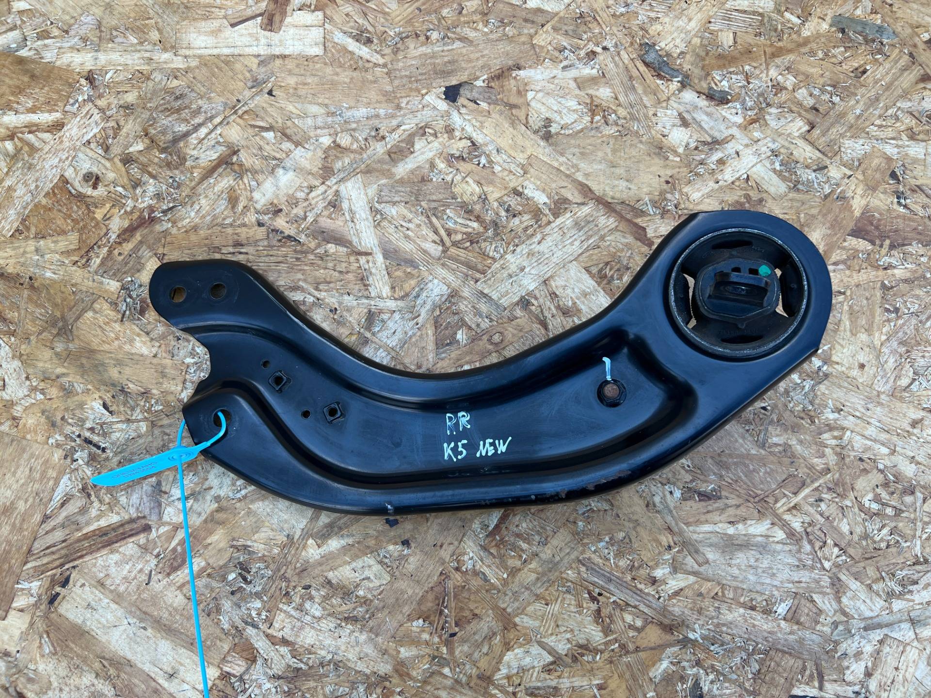 рычаг задний правый Kia K5 3 2025 OEM 55271L2600