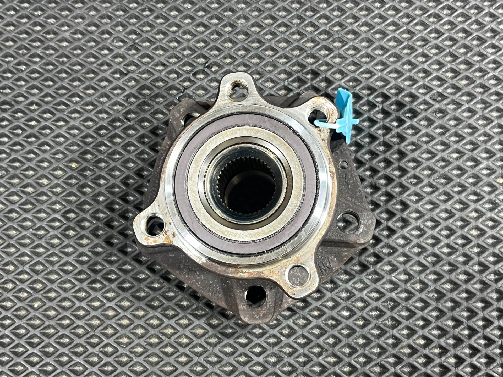 ступица передняя Audi Q5 FY 2020 OEM 8W0407679