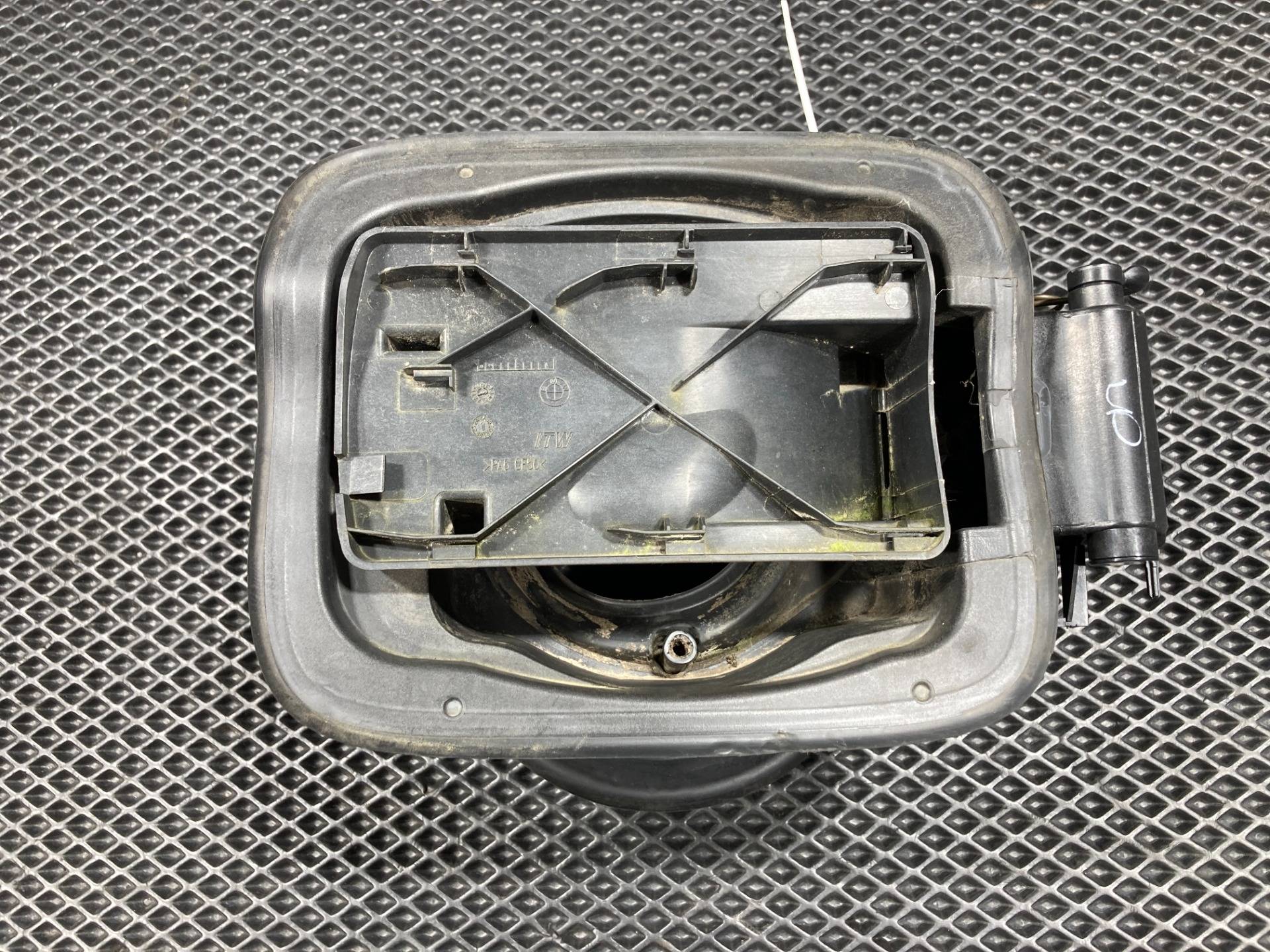 Лючок топливного бака BMW X5 F15 2018 OEM 7297904, 51177297904