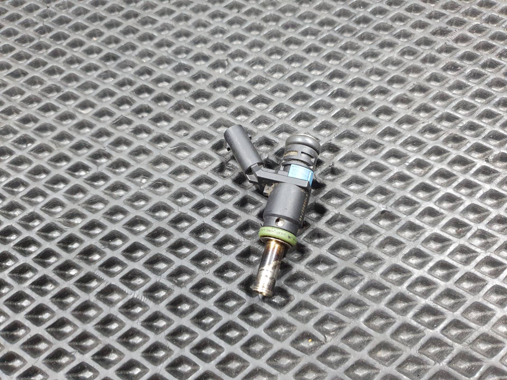Форсунка Audi A7 4G 2019 OEM 06E906031, 06E906031A