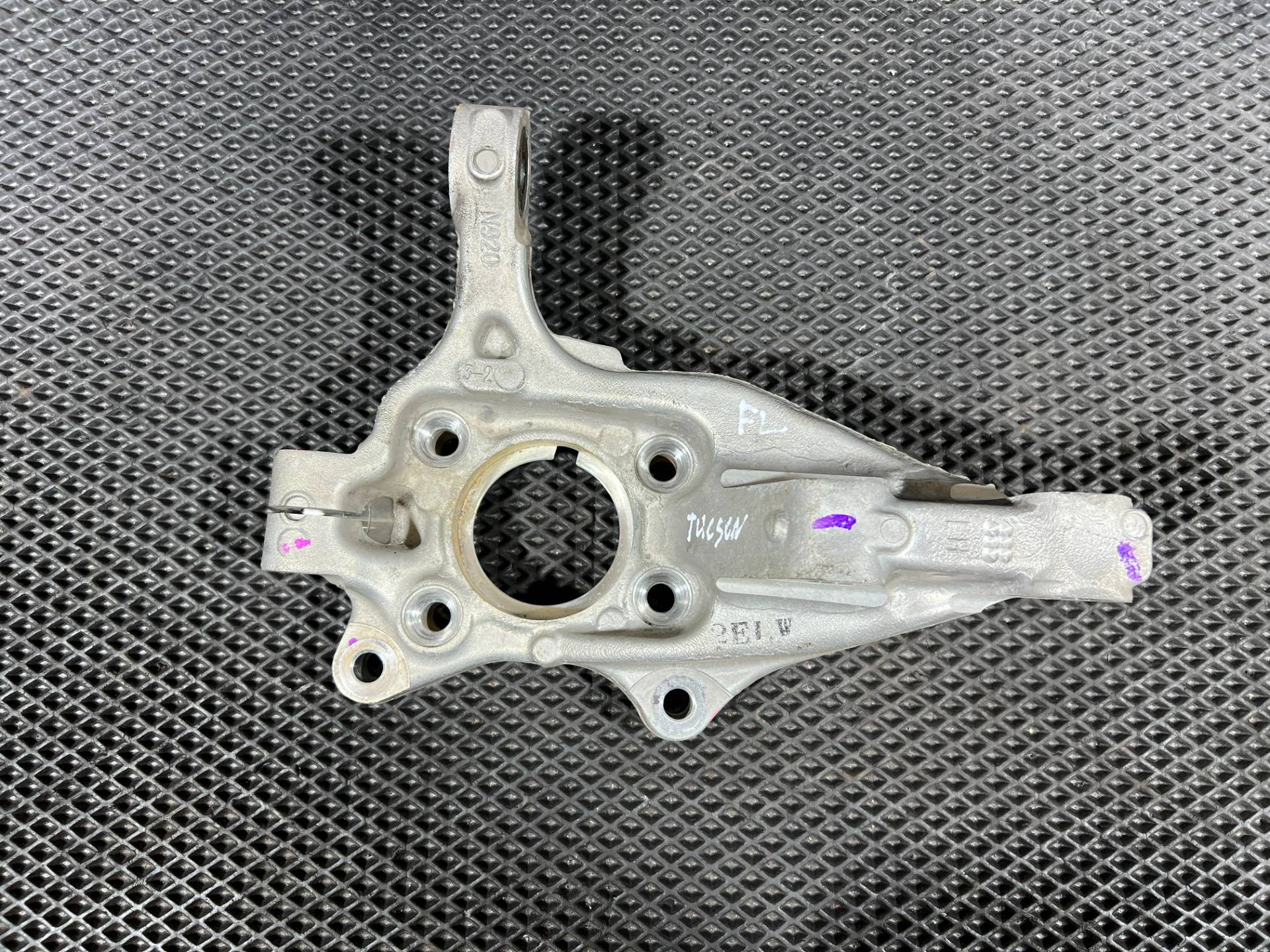 кулак поворотный левый Kia Sportage 5 2024 OEM 51710-N9200