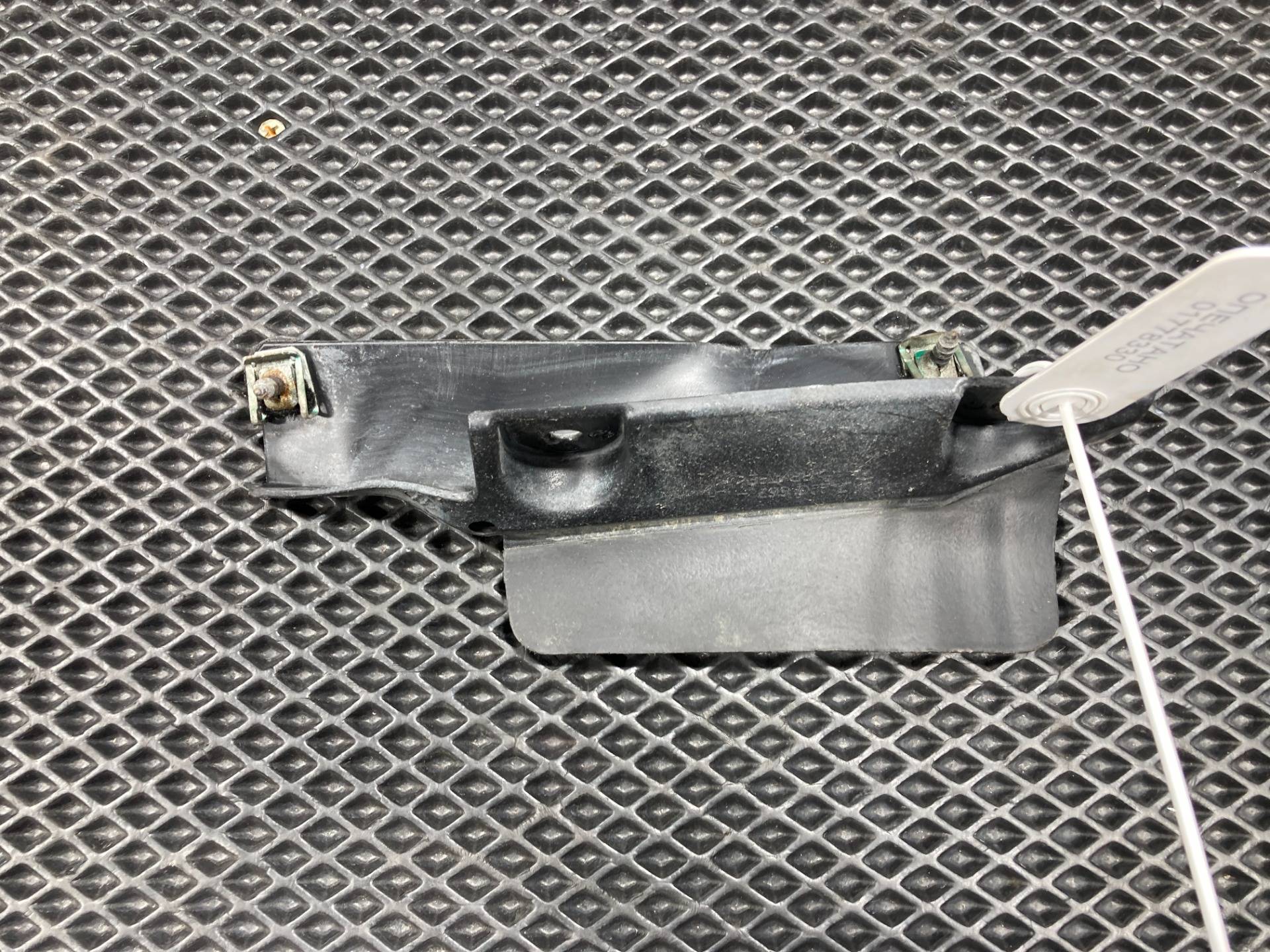 Брызговик BMW X5 F15 2018 OEM 51757290667