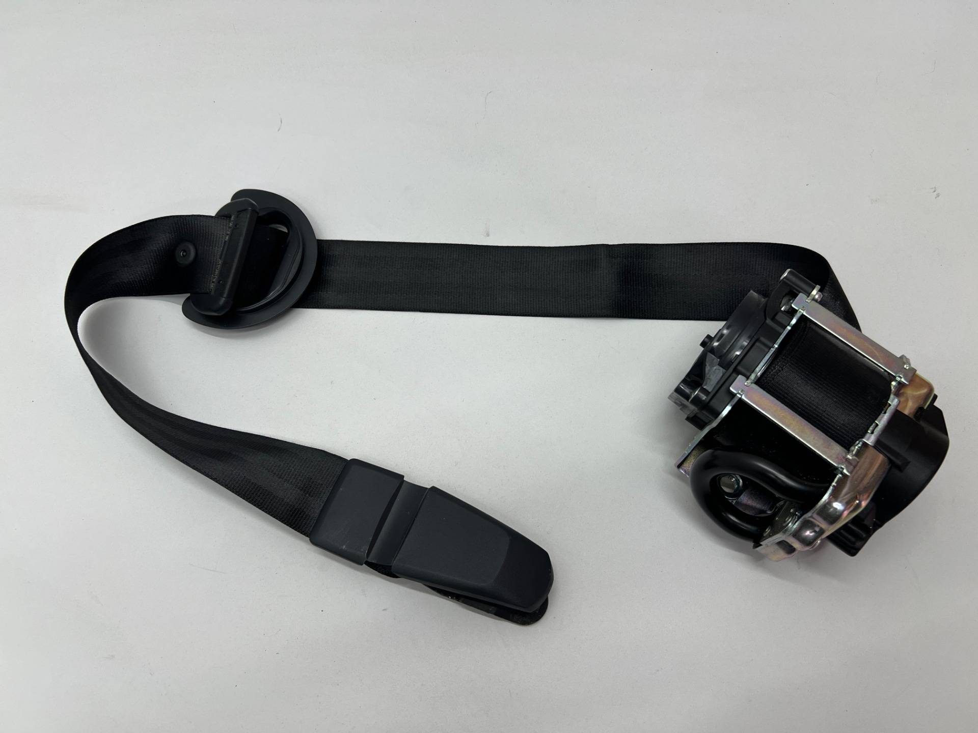 Ремень безопасности передний левый Audi A4 B9 2016 OEM 626528700