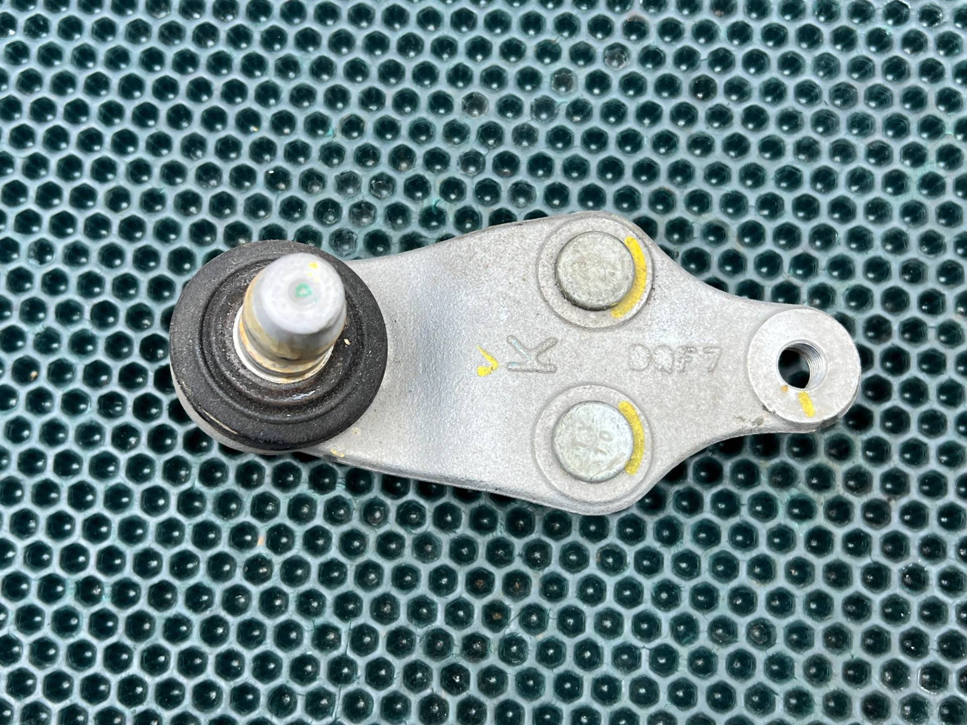 Шаровая опора передняя левая Kia Carnival 4 2022 OEM 54530R0000