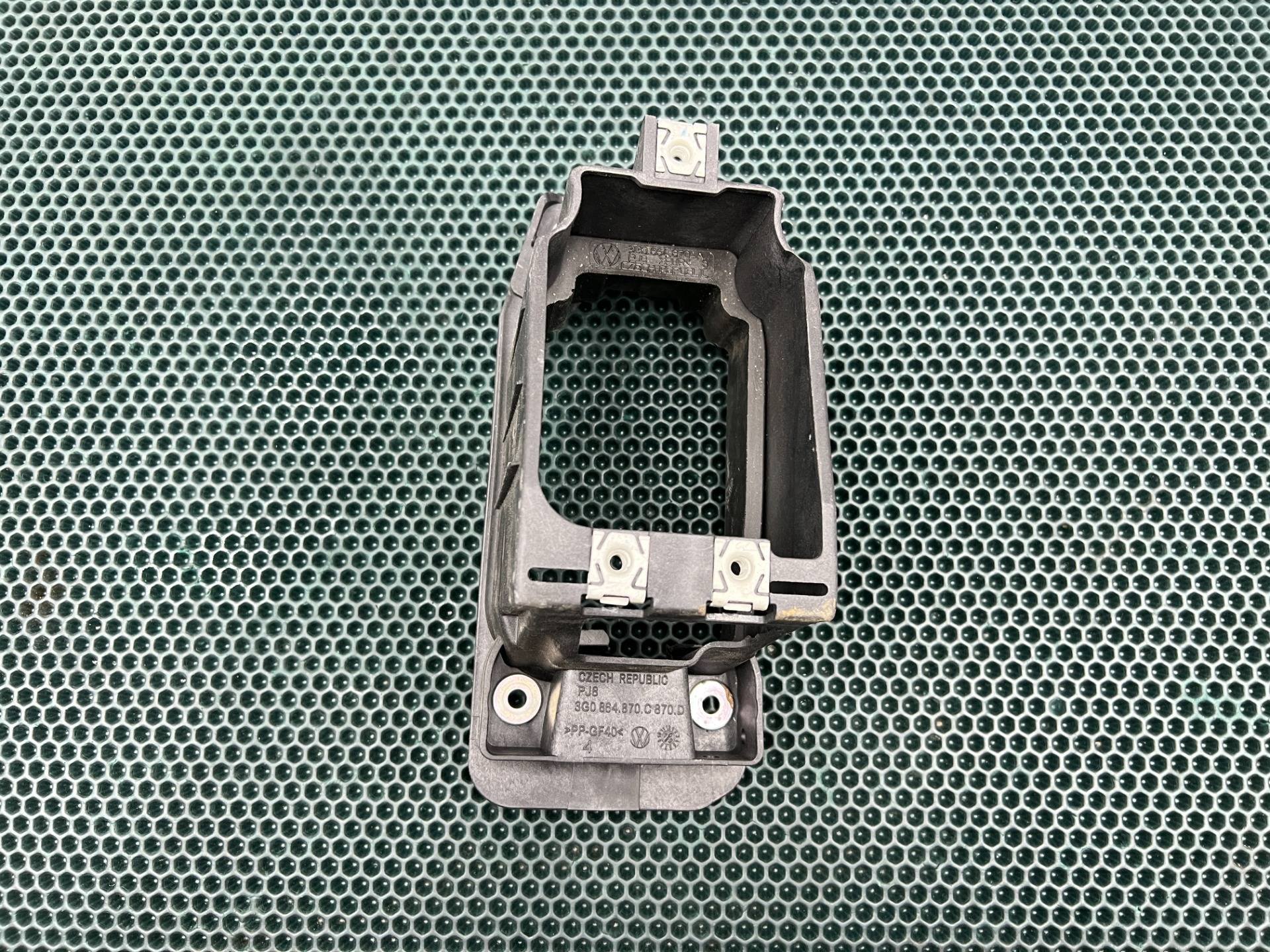 Прочая запчасть Volkswagen Arteon 2019 OEM 3G0864870C, 3G0864870C870D, 3G0864870D
