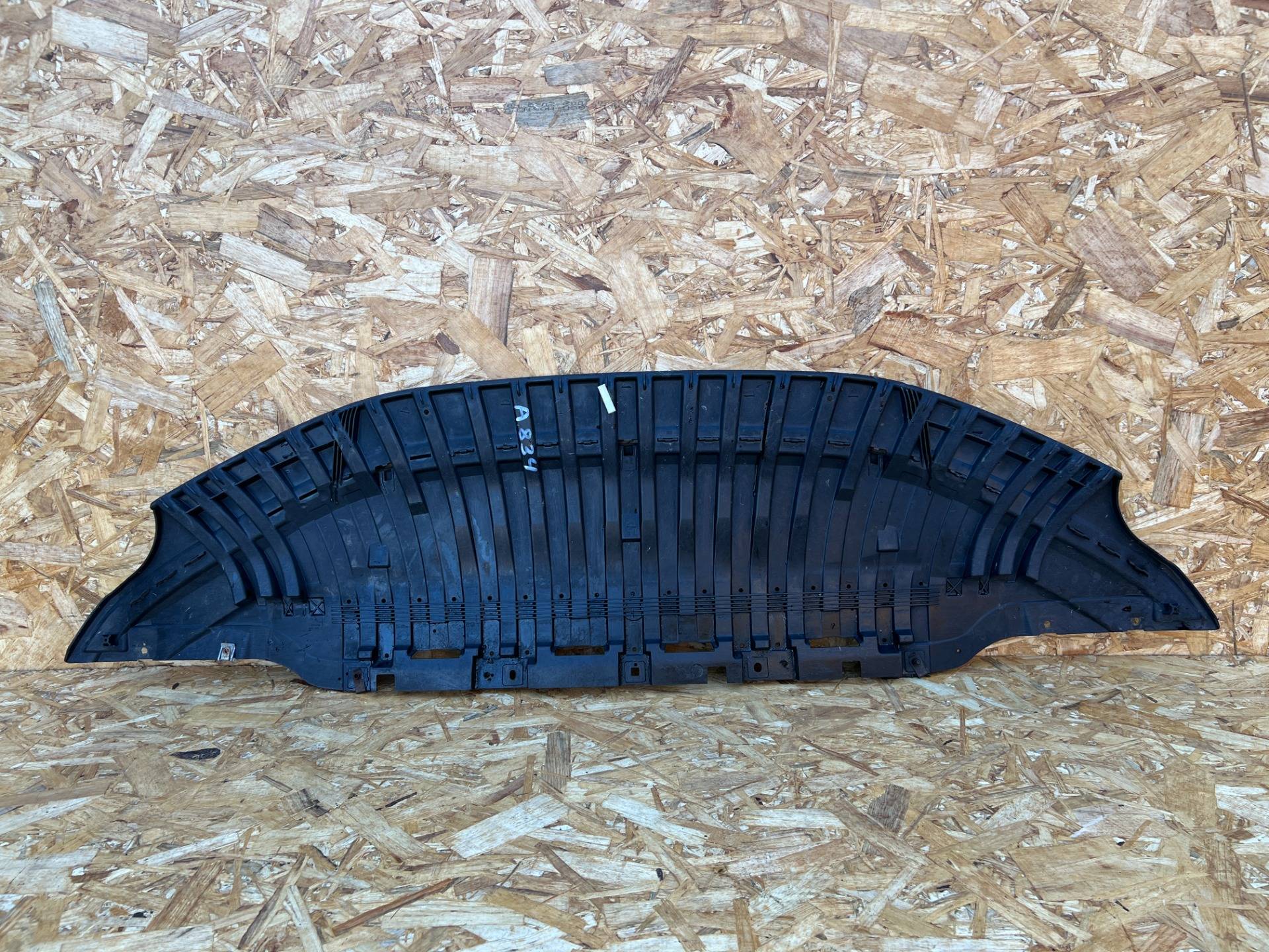 защита бампера переднего Audi A8 D4/4H 2013 OEM 4H0807611