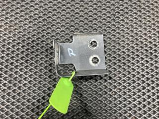 крепление ( кронштейн ) крыла Jaguar F-Pace 1 поколение X761 2016, 3.0 л., 306PS, бензин, АКПП, внедорожник 5 дв., HK8316150