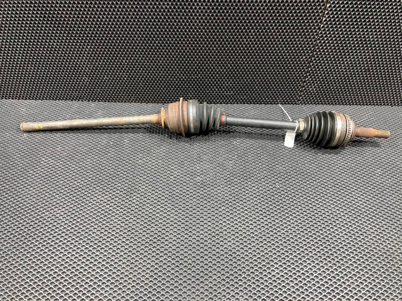 полуось передняя правая (приводной вал, ШРУС) Lexus RX 1 поколение 2002, 3.0 л., бензин, внедорожник 5 дв., 4341033150 - фото №1