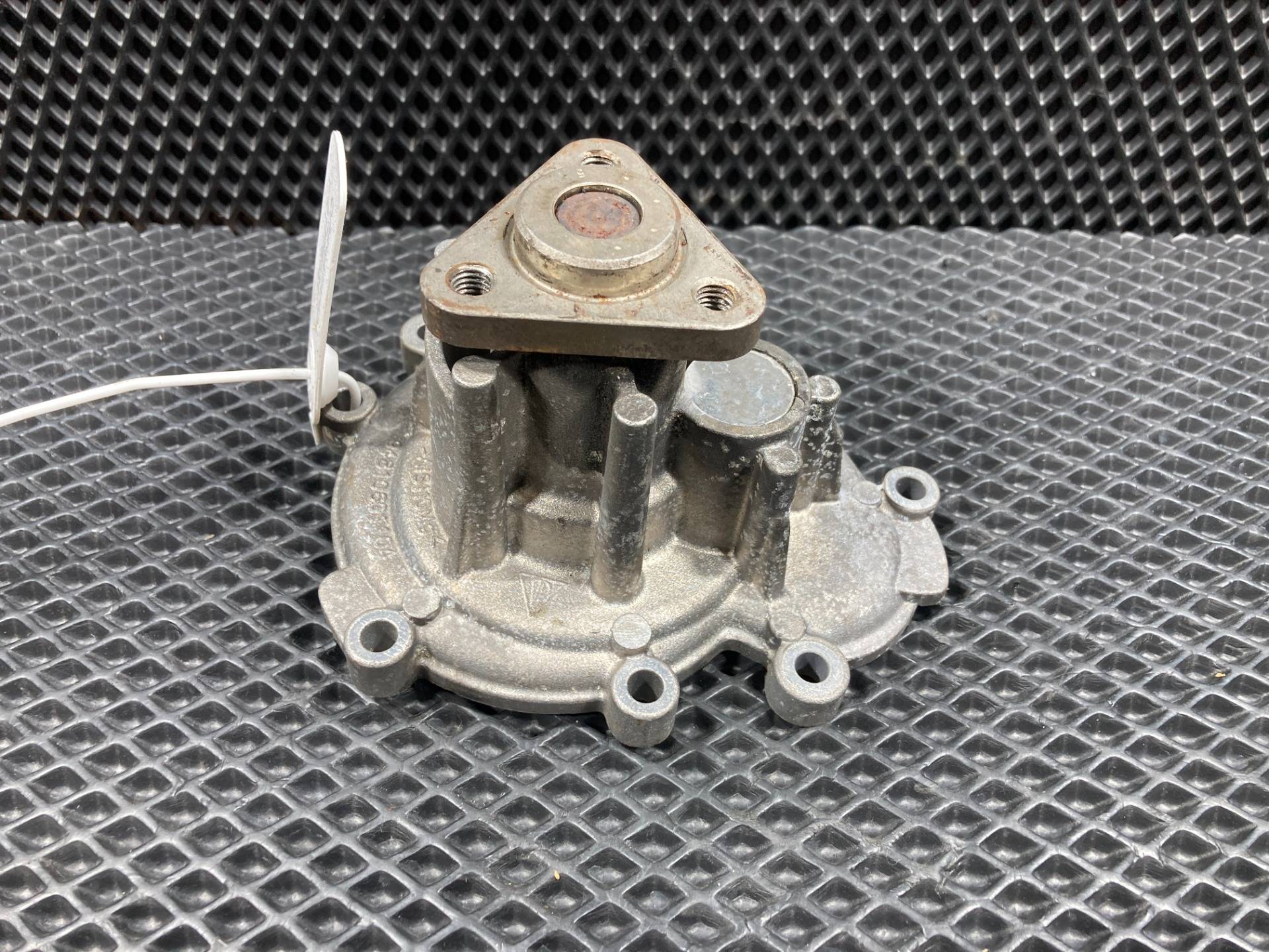 Помпа Porsche Cayenne 955 2005 OEM 94810601104