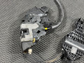 замок двери передней правой Land Rover Discovery 5 поколение L462 2017, 3.0 л., 306PS, бензин, АКПП, внедорожник 5 дв., HY32203A28HB, LR078708, LR038409, LR048236, LR053671, LR063609 - фото №5
