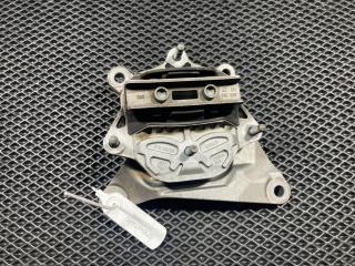 подушка крепления КПП Audi S5 F5 2019, 3.0 л., бензин, АКПП, лифтбэк, 8W0399156, 8W0399118D