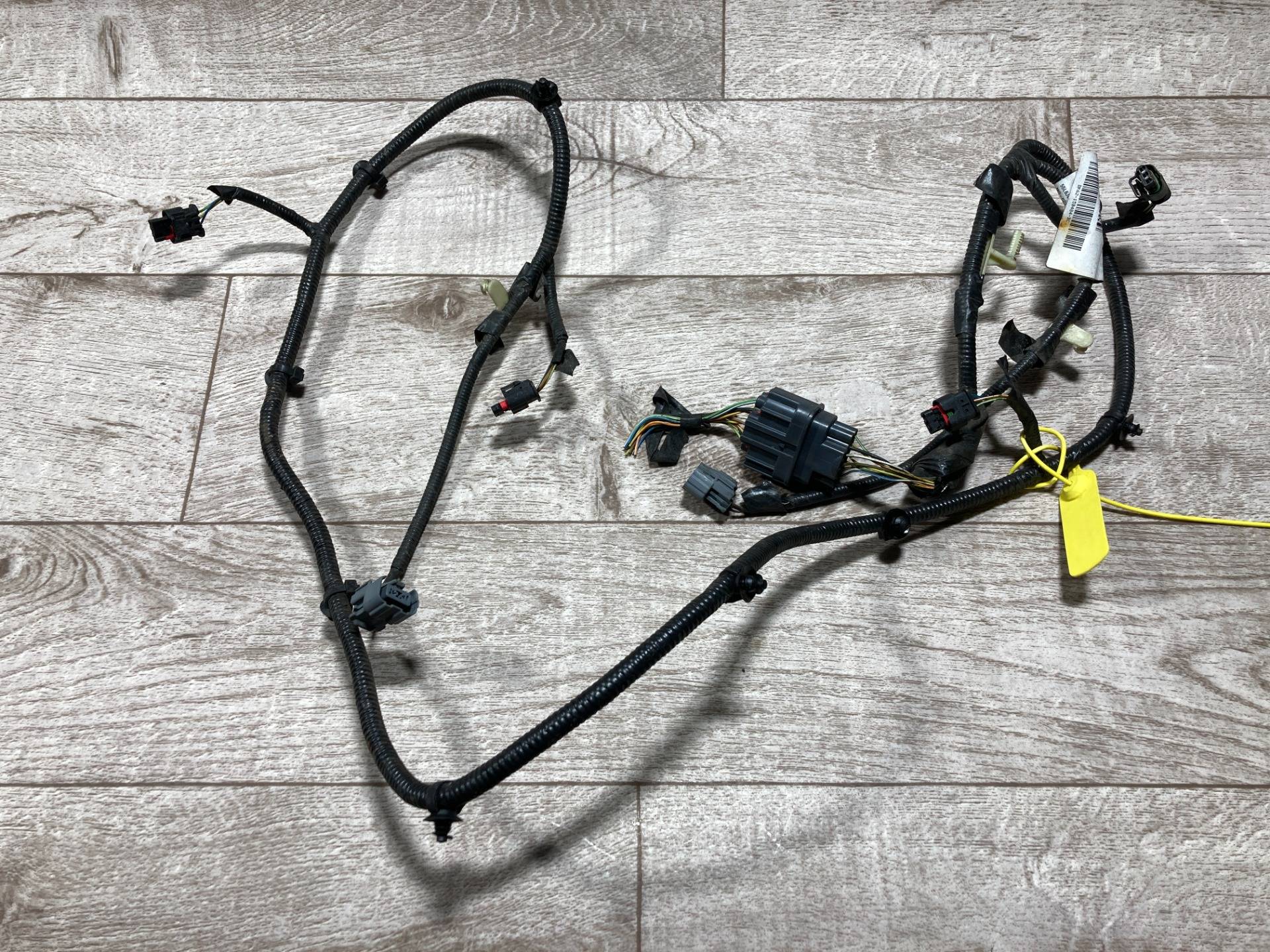 Проводка бампера заднего Land Rover Range Rover Sport 2 2014 OEM DK6215B484BC, LR050250, LR053996