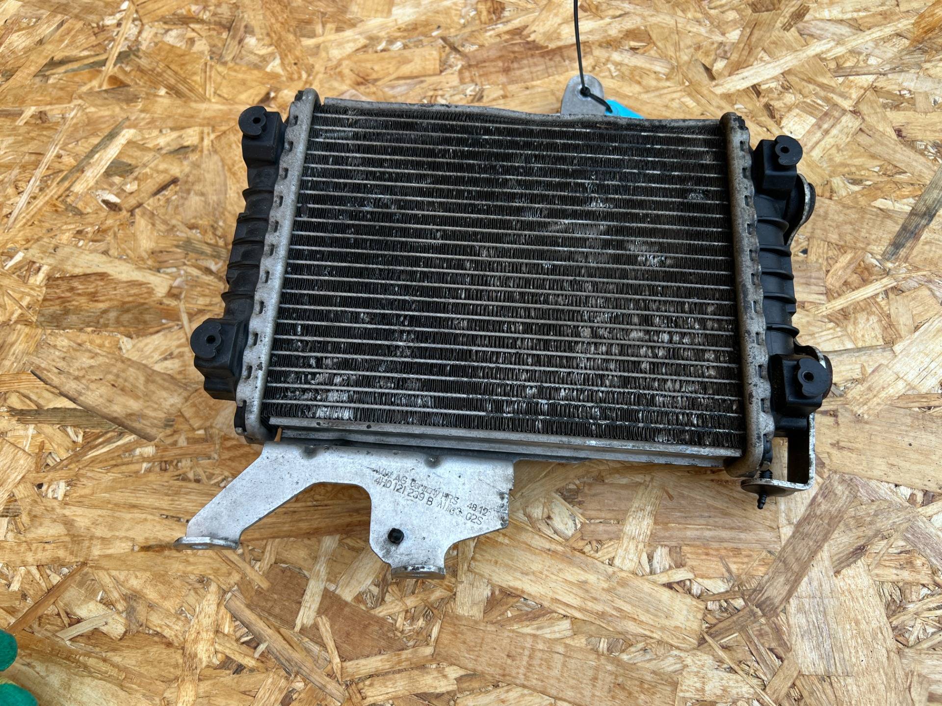 Радиатор (дополнительный) Audi A8 D4/4H 2013 OEM 8K0121212B, 4H0121239B