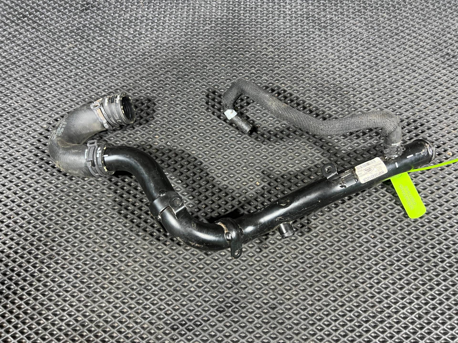 Патрубок (трубопровод, шланг) Jaguar XF 2 2017 OEM H4P38A512CB, K4P39W539AA, H4P38A594AA
