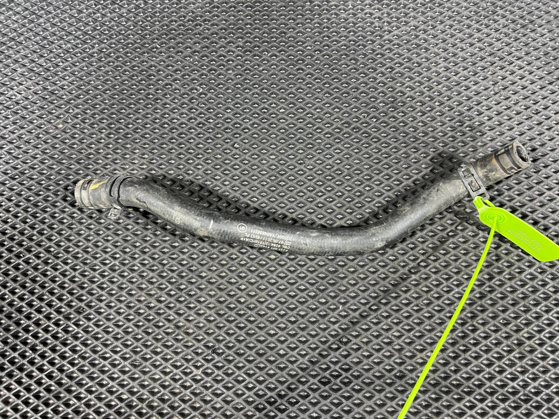 Патрубок (трубопровод, шланг) Mercedes-Benz SL R231 2018 OEM A2315014182