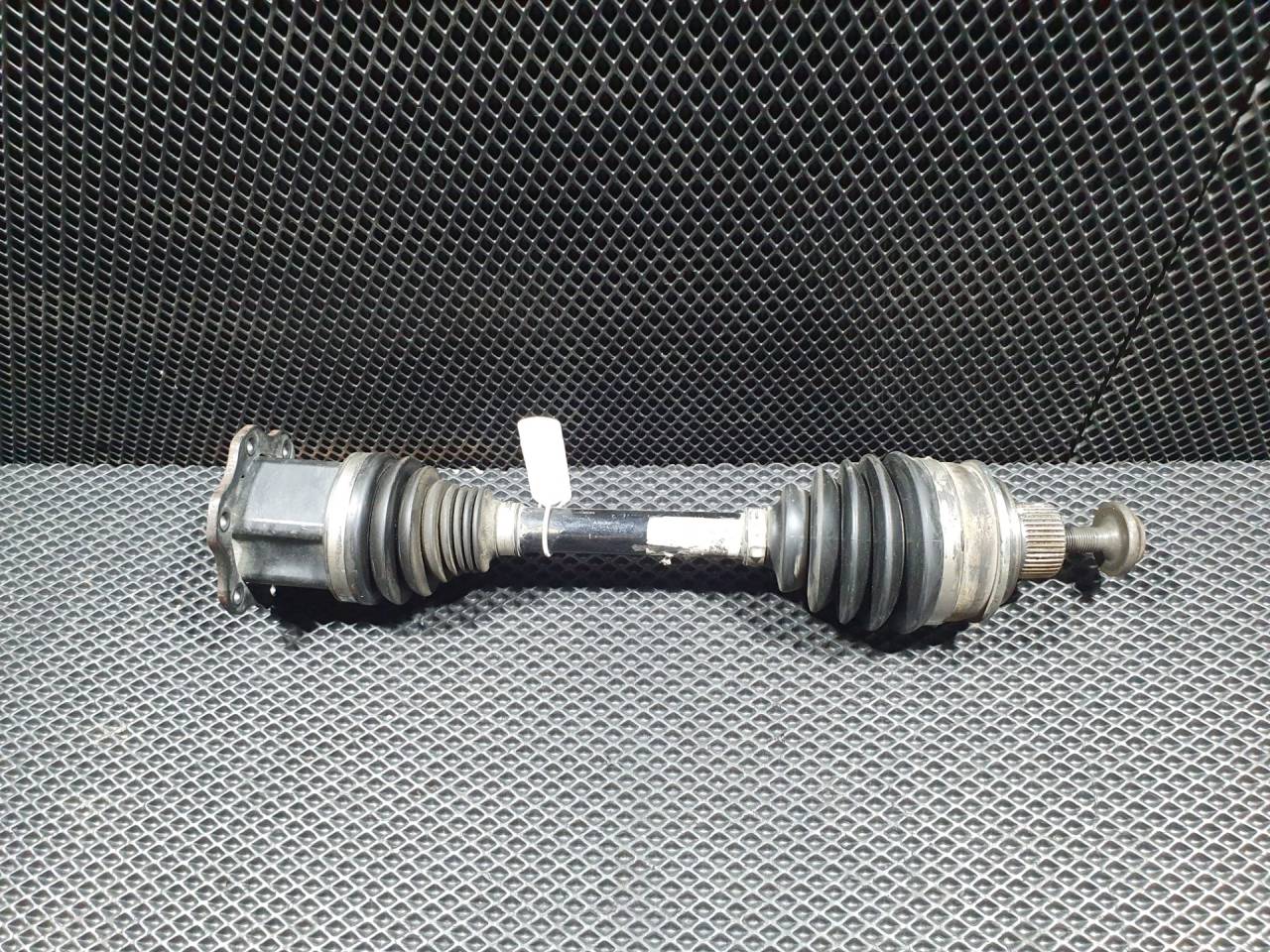 полуось (приводной вал, ШРУС) Audi A4 B9 2019, 2.0 л., CYRB, бензин, АКПП, универсал, 8W0407271G, 8W0407271E - фото №1