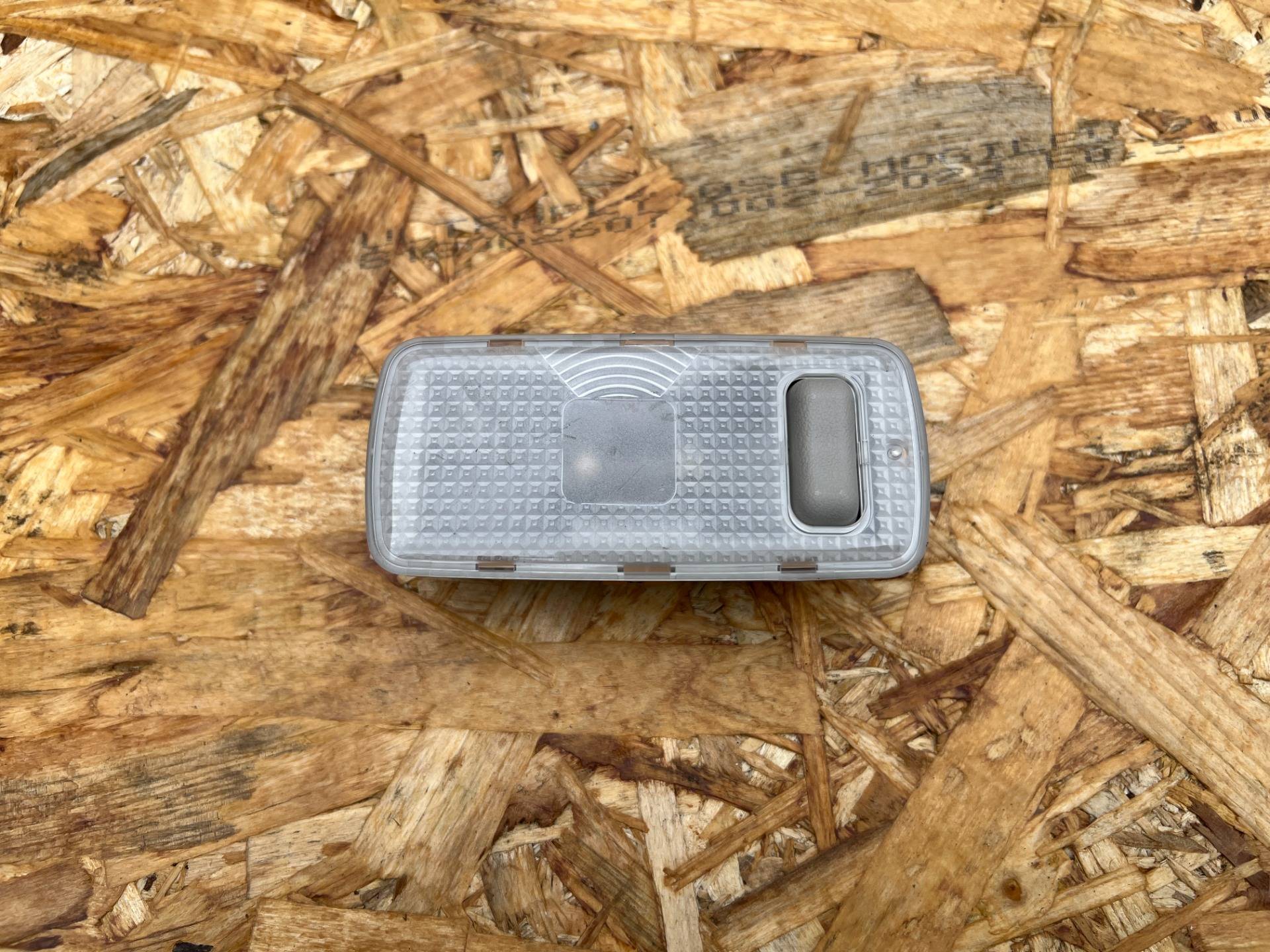Фонарь салона (плафон) Nissan Rogue T33 2023 OEM 7399J6RR0A