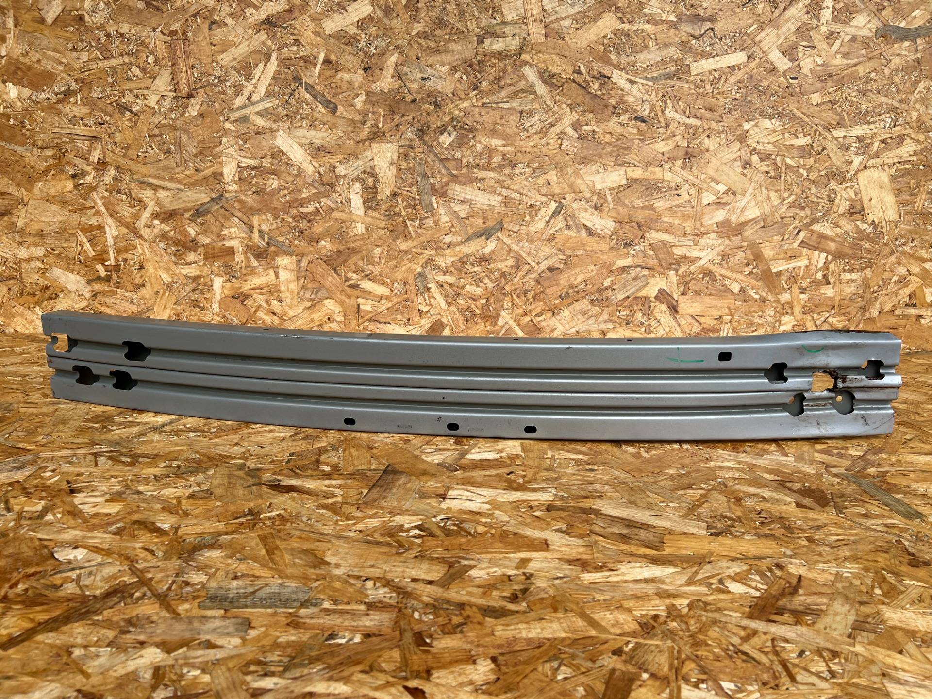 Усилитель бампера заднего Nissan Rogue T33 2023 OEM 85030-6RA0A