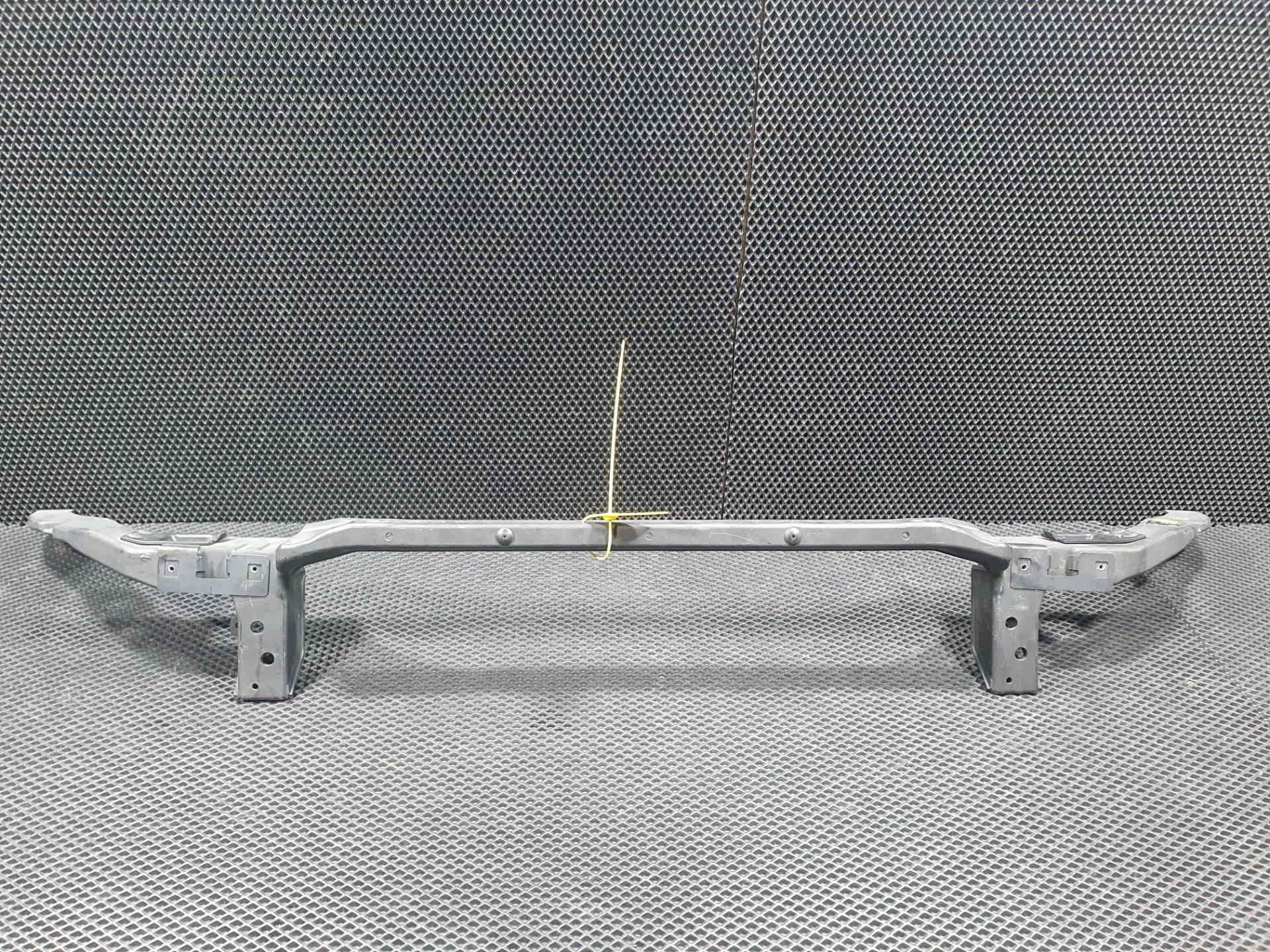 Передняя панель крепления облицовки (телевизор) Jaguar XE X760 2017 OEM GX7316E144A, T2H49112