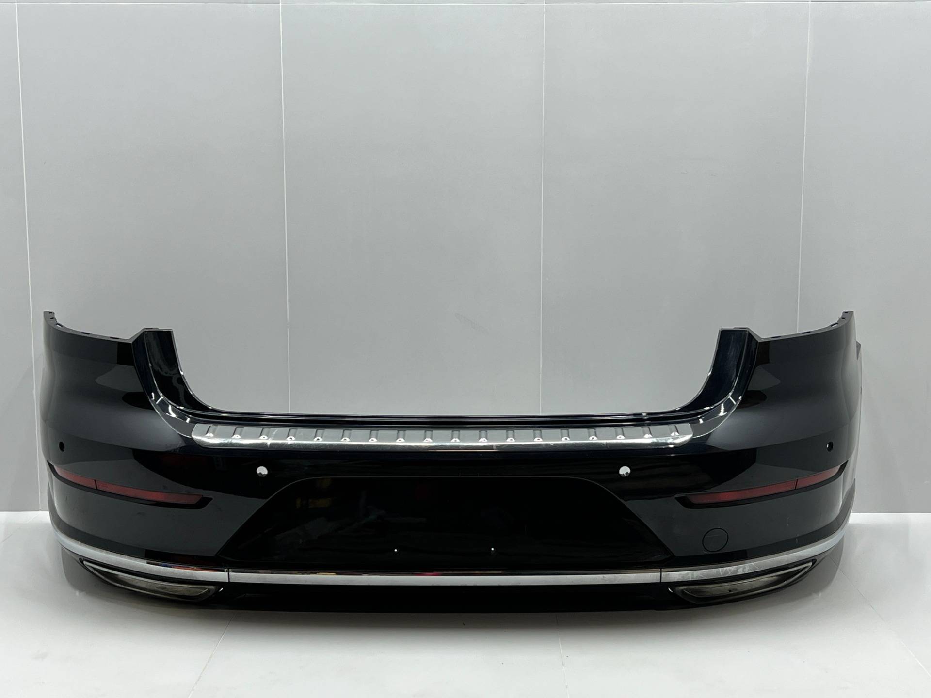 Бампер задний Volkswagen Arteon 2019