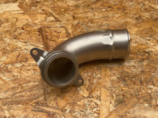 патрубок интеркулера Audi A8 D4 [рестайлинг] 2015, 4.0 л., CEUA, бензин, АКПП, седан, 079129572N